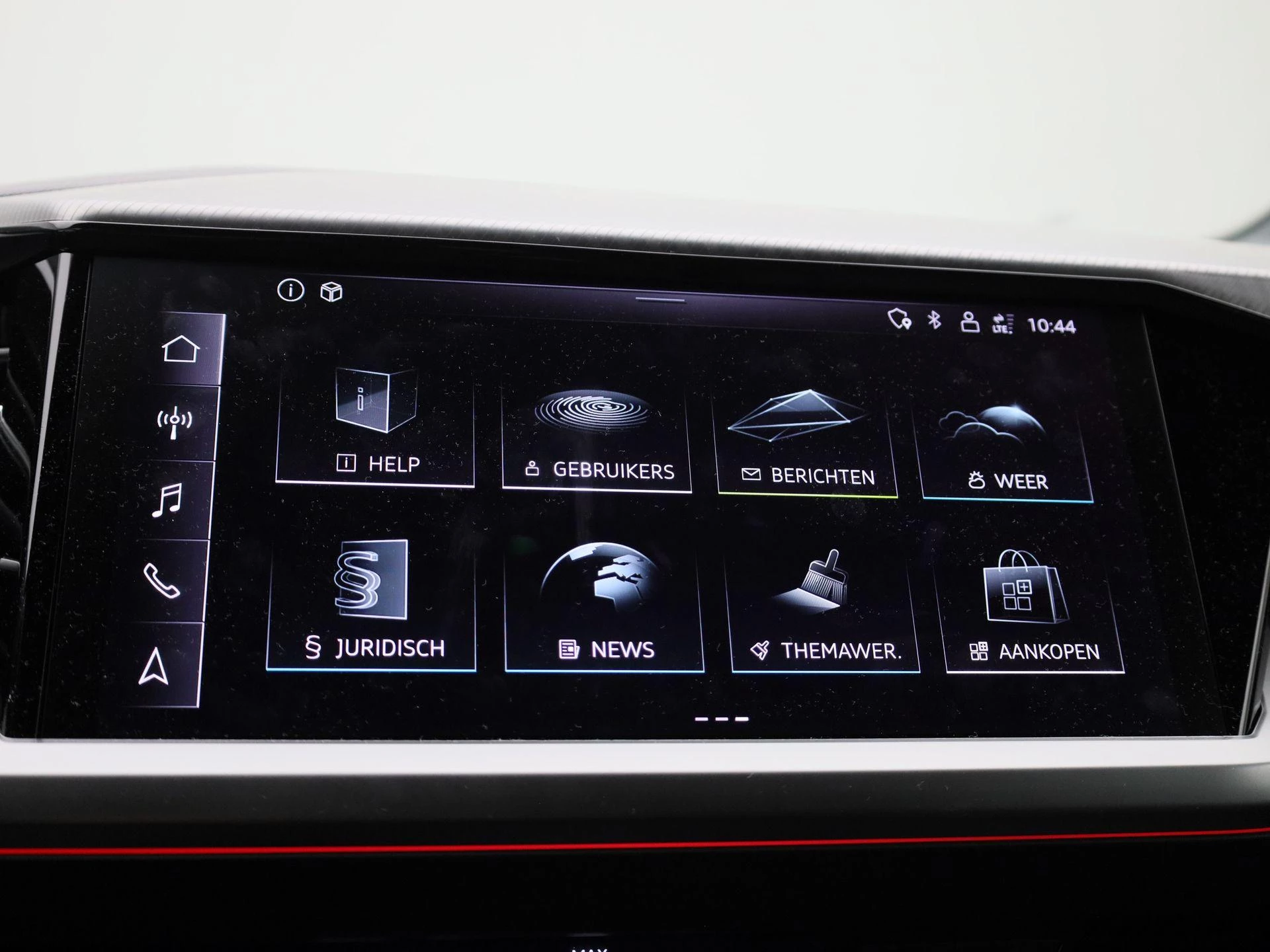 Audi-Q4 e-tron-image-29