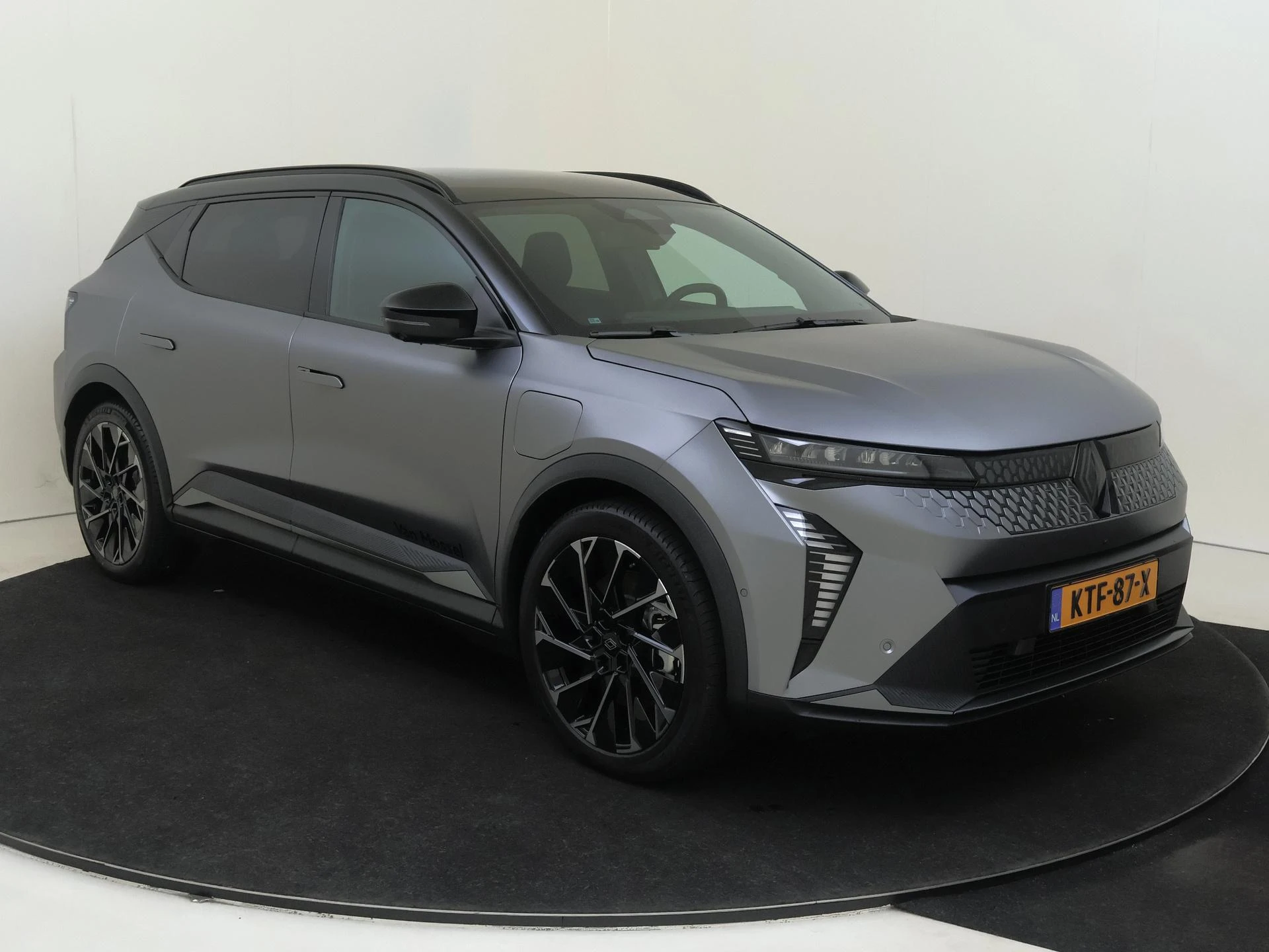Renault-Scénic-image-1