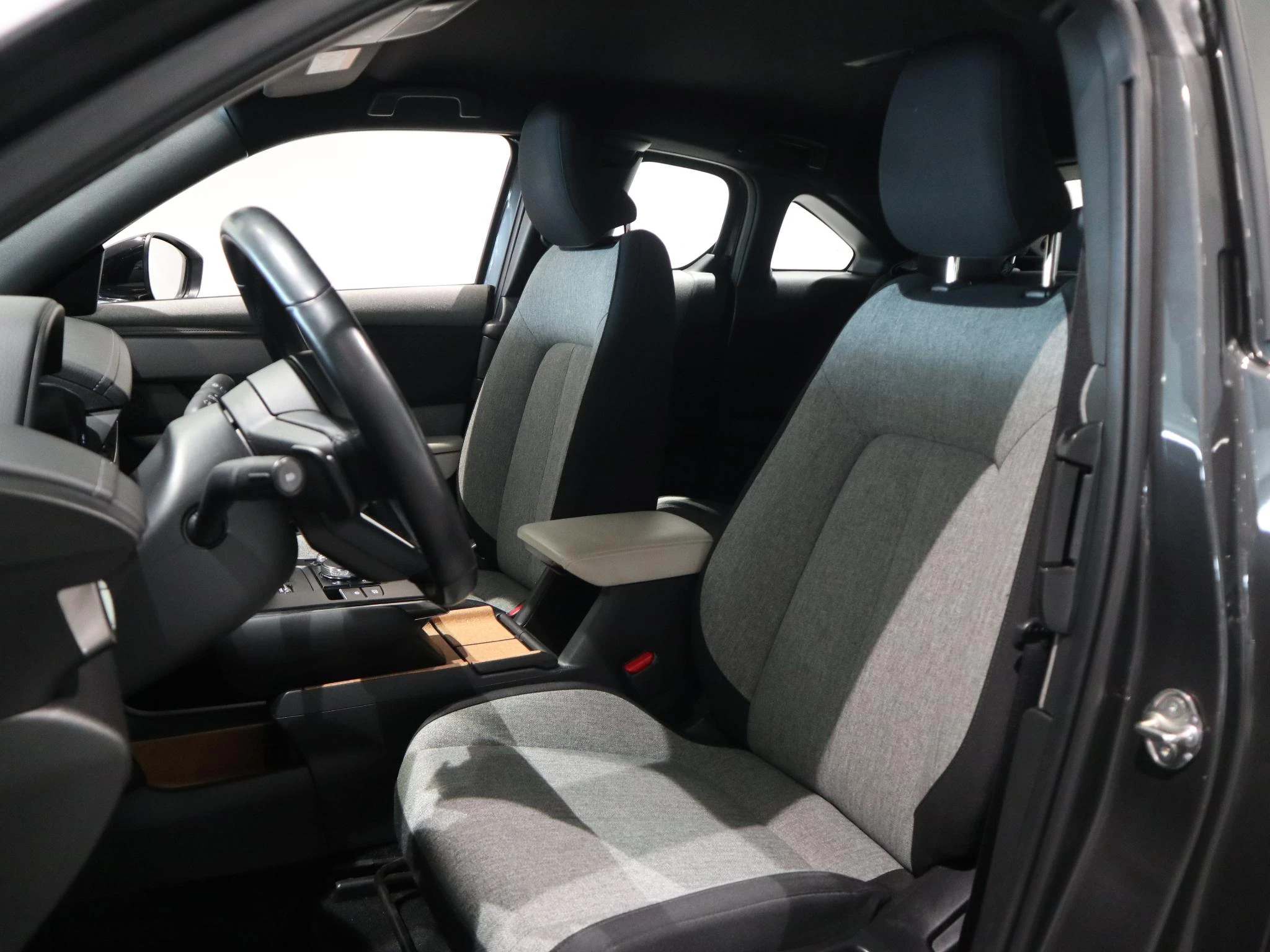 Mazda MX-30 e-SkyActiv R-EV 170 Exclusive-line