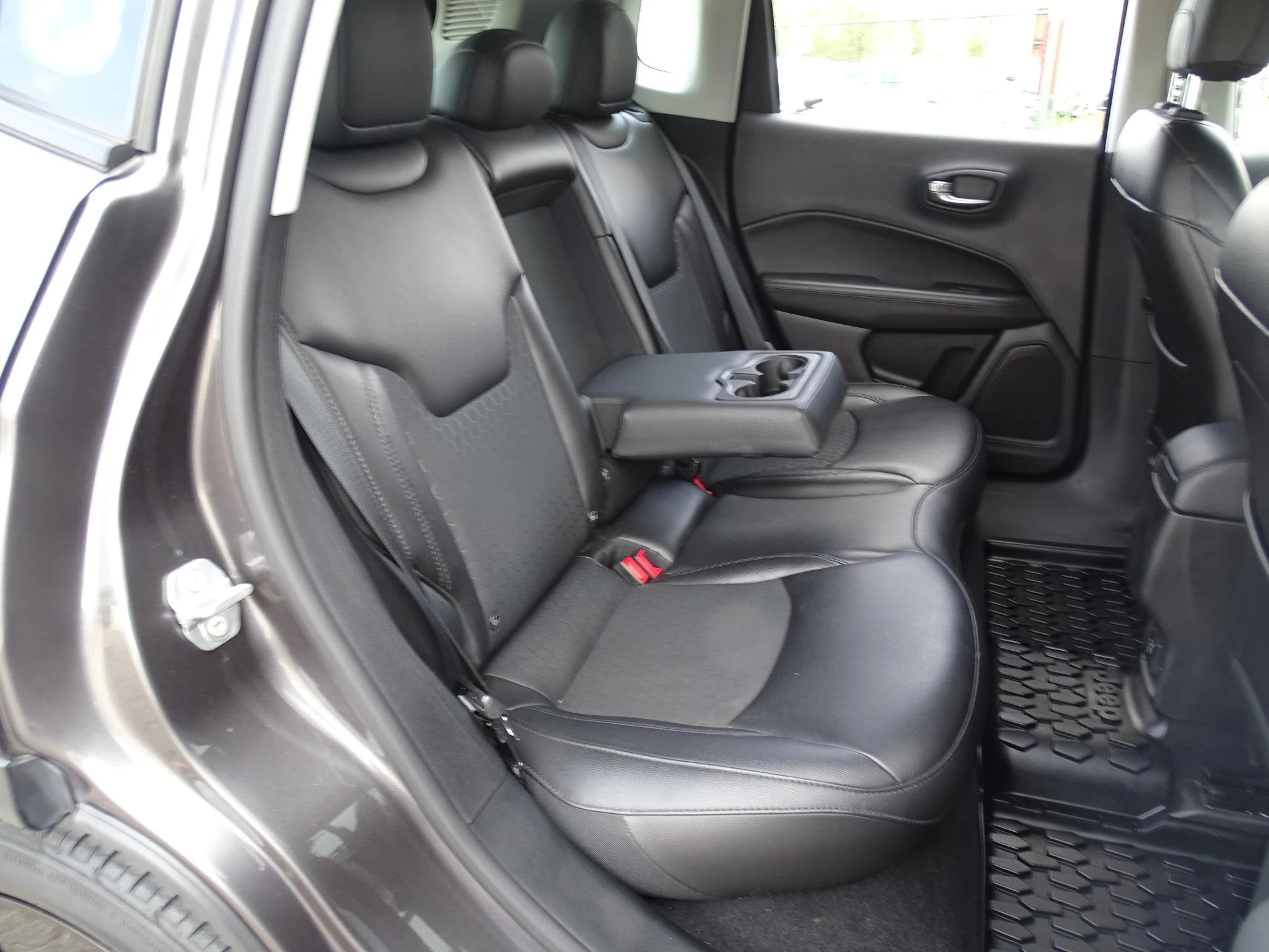 Jeep-Compass-image-15