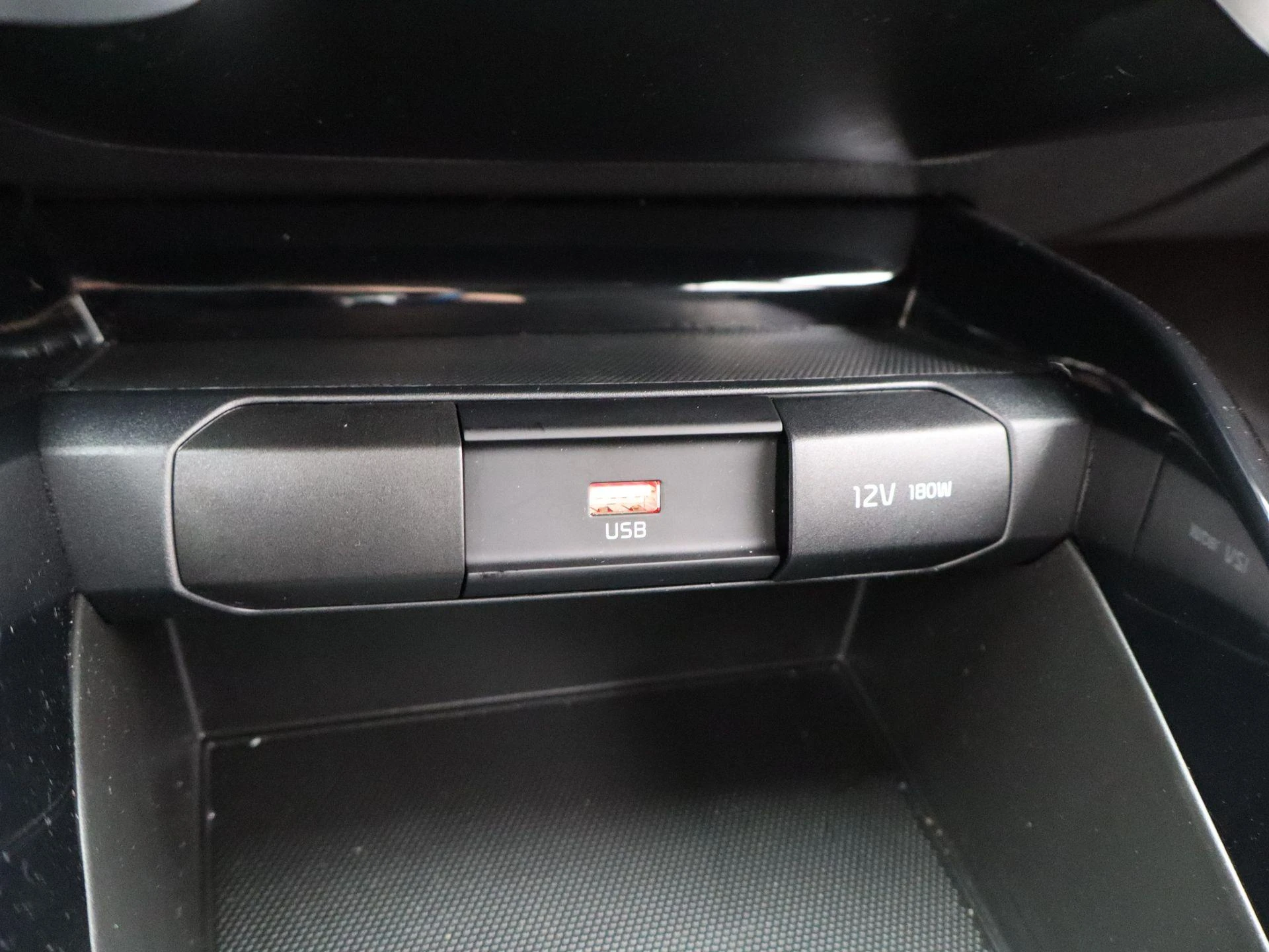 Kia-Stonic-image-22