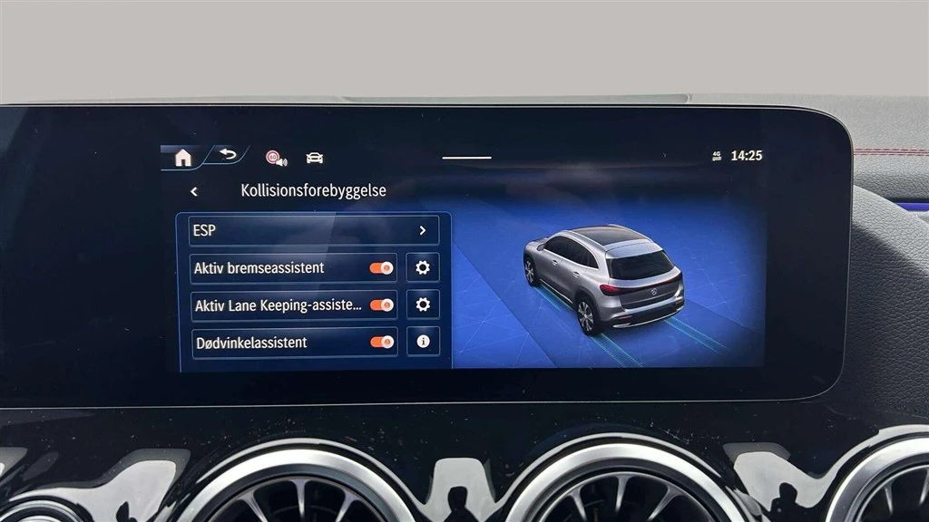 Mercedes-Benz-EQA-image-19