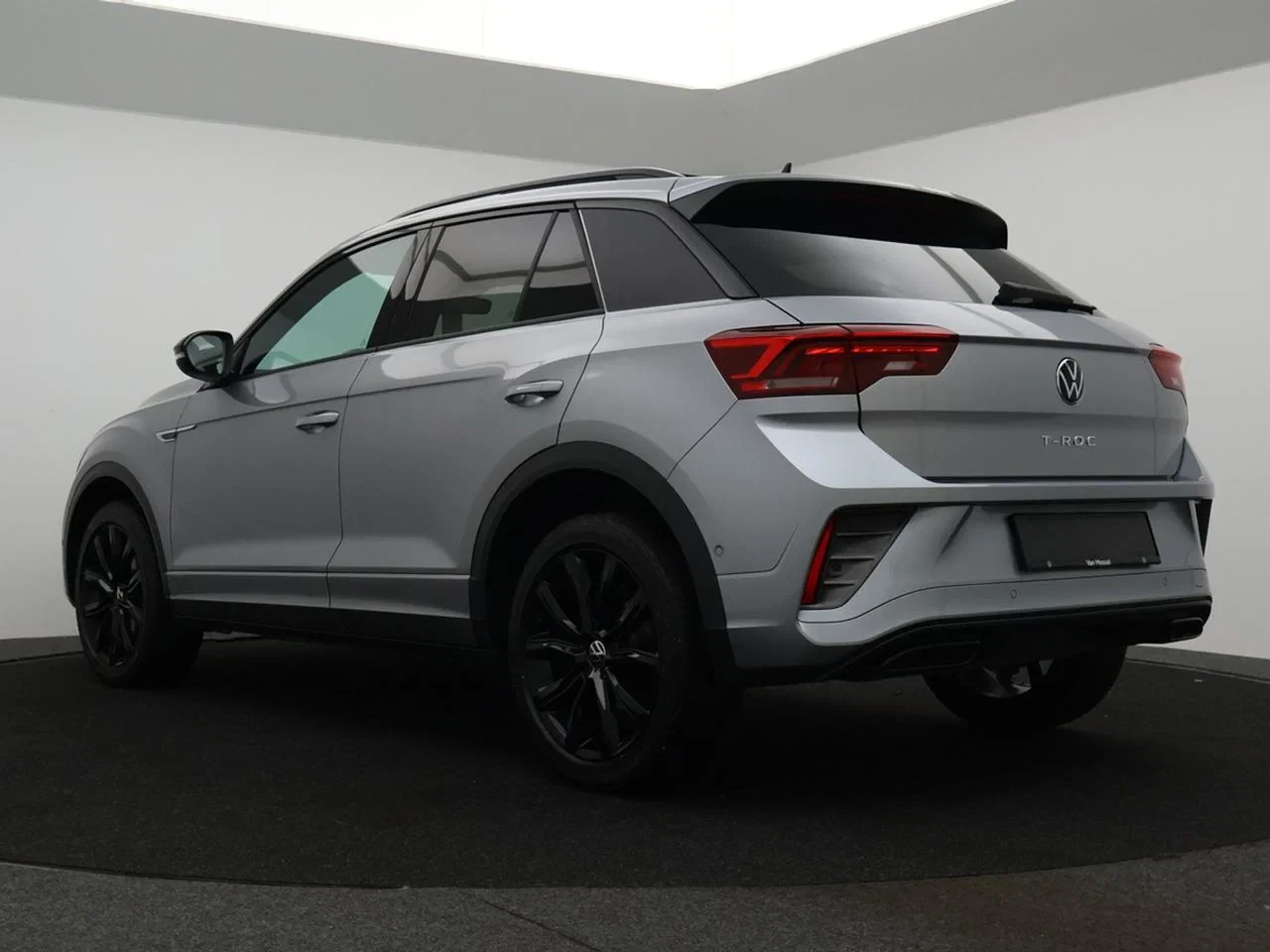 Volkswagen-T-Roc-image-15