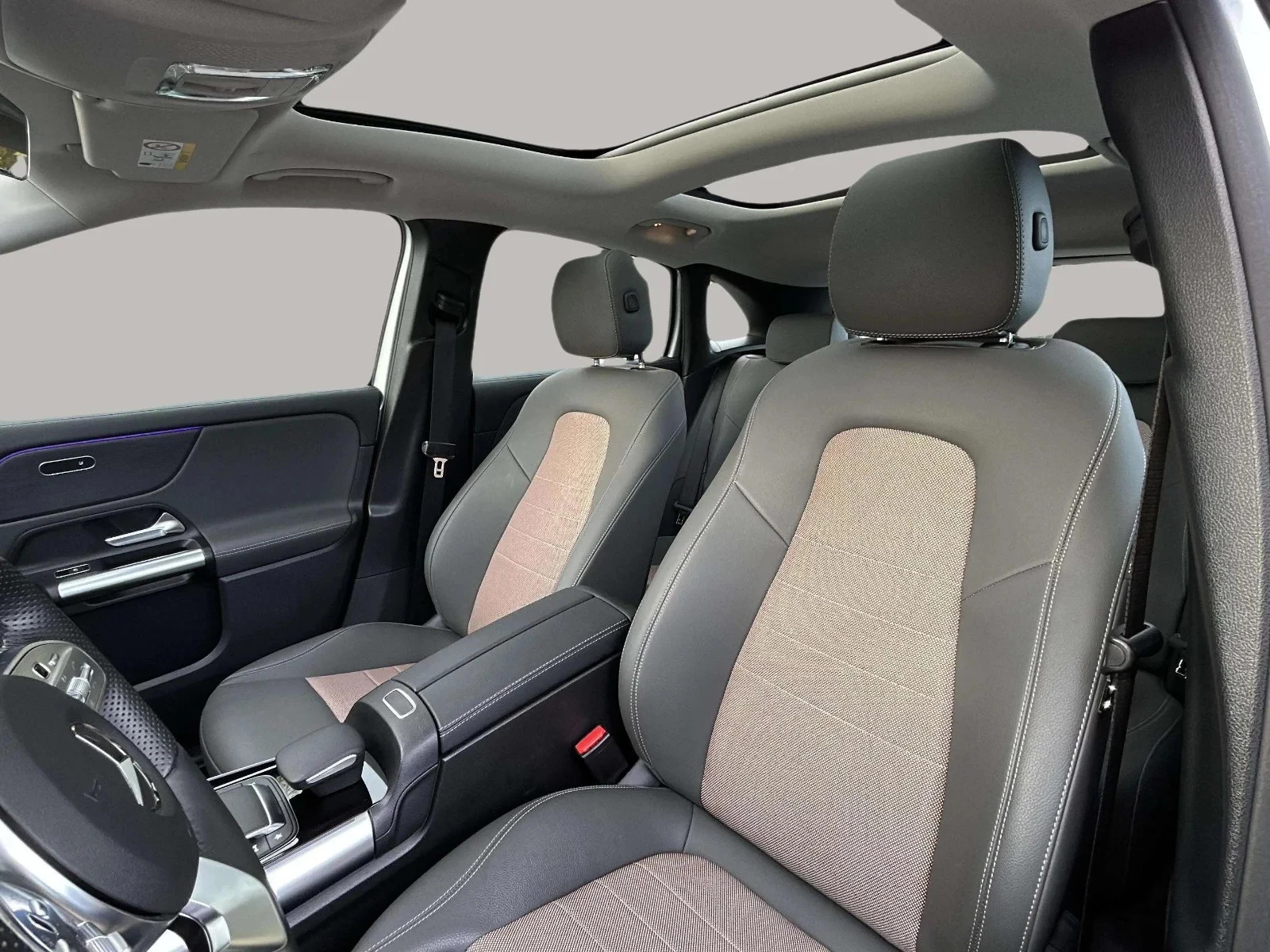 Mercedes-Benz-EQA-image-11