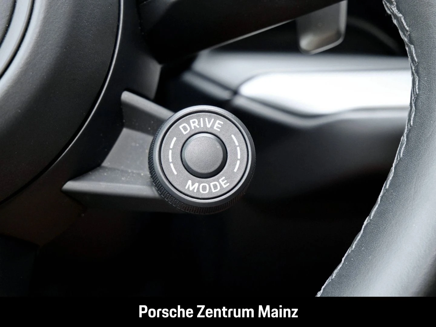Porsche-Cayenne-image-25