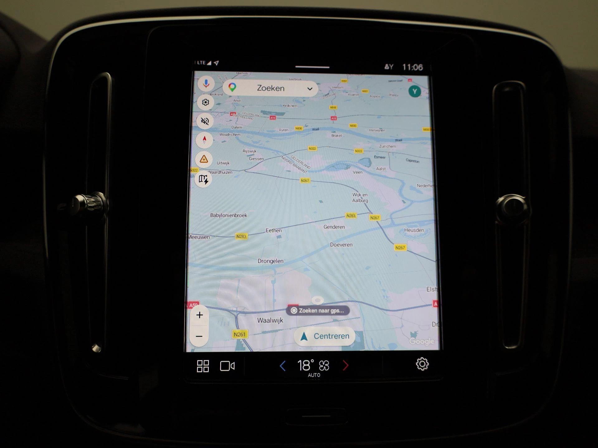 Volvo-XC40-image-18