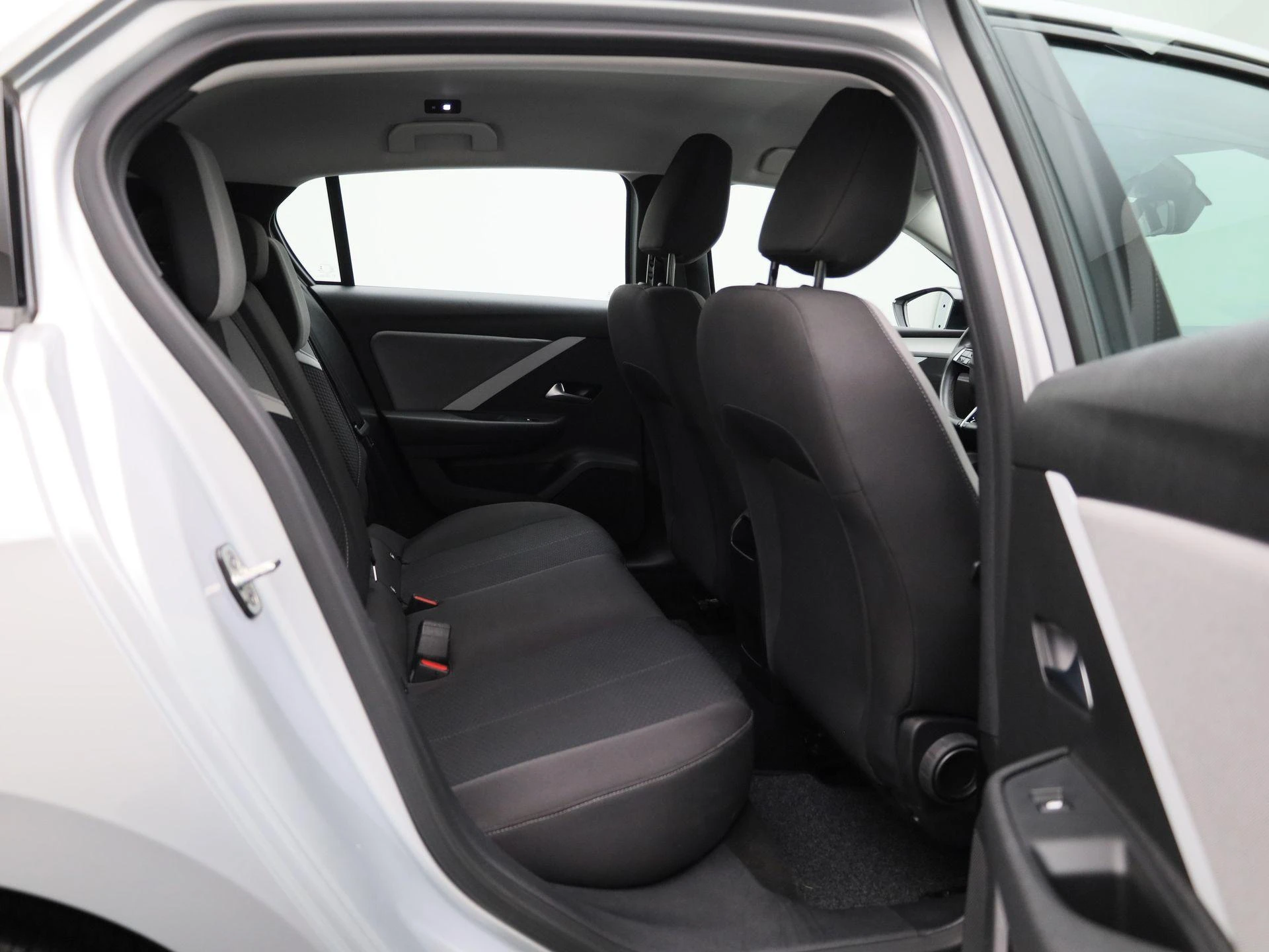 Opel-Astra-image-27