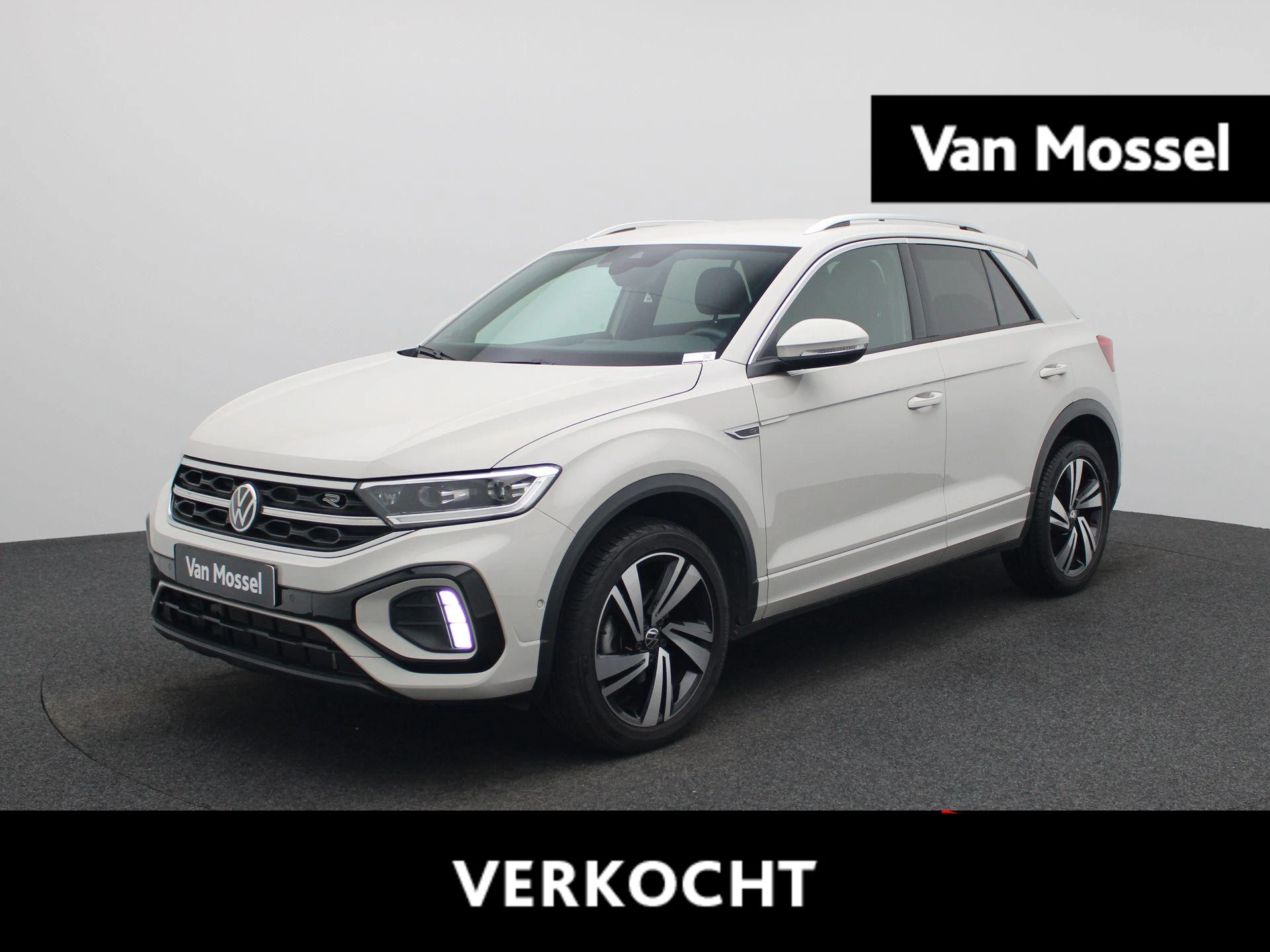 Volkswagen-T-Roc-image-0