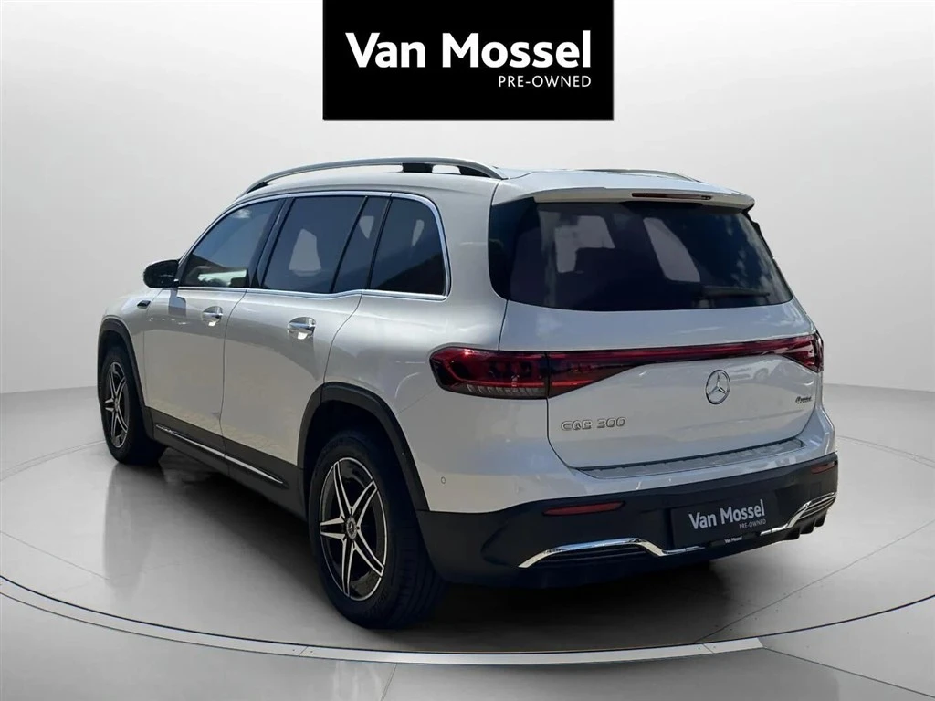 Mercedes-Benz-EQB-image-5