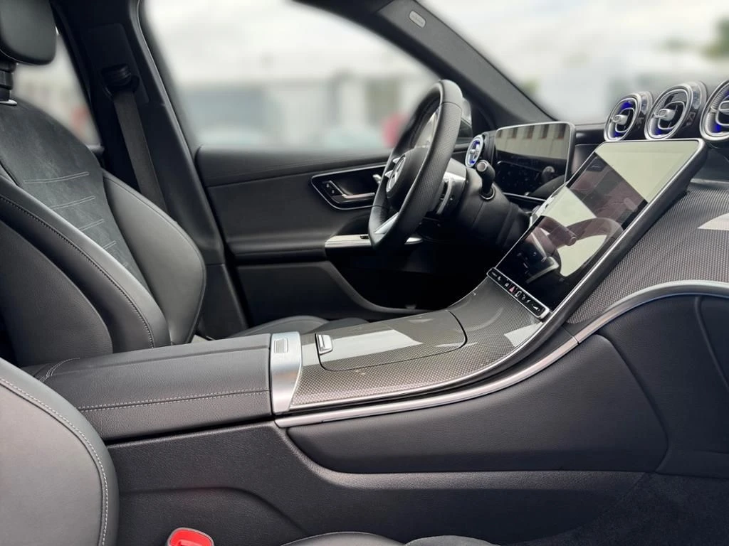 Mercedes-Benz-GLC 300 d-image-15
