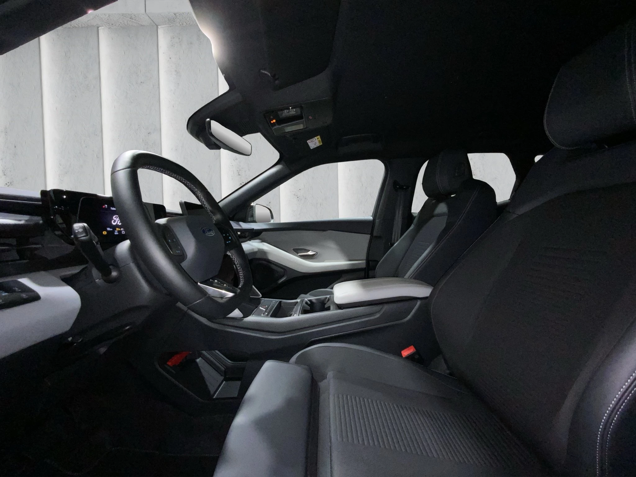Ford Capri Premium SUV 77 kWh Elektromotor. Automatikgetriebe. Heckantrieb MJ 2025.75
