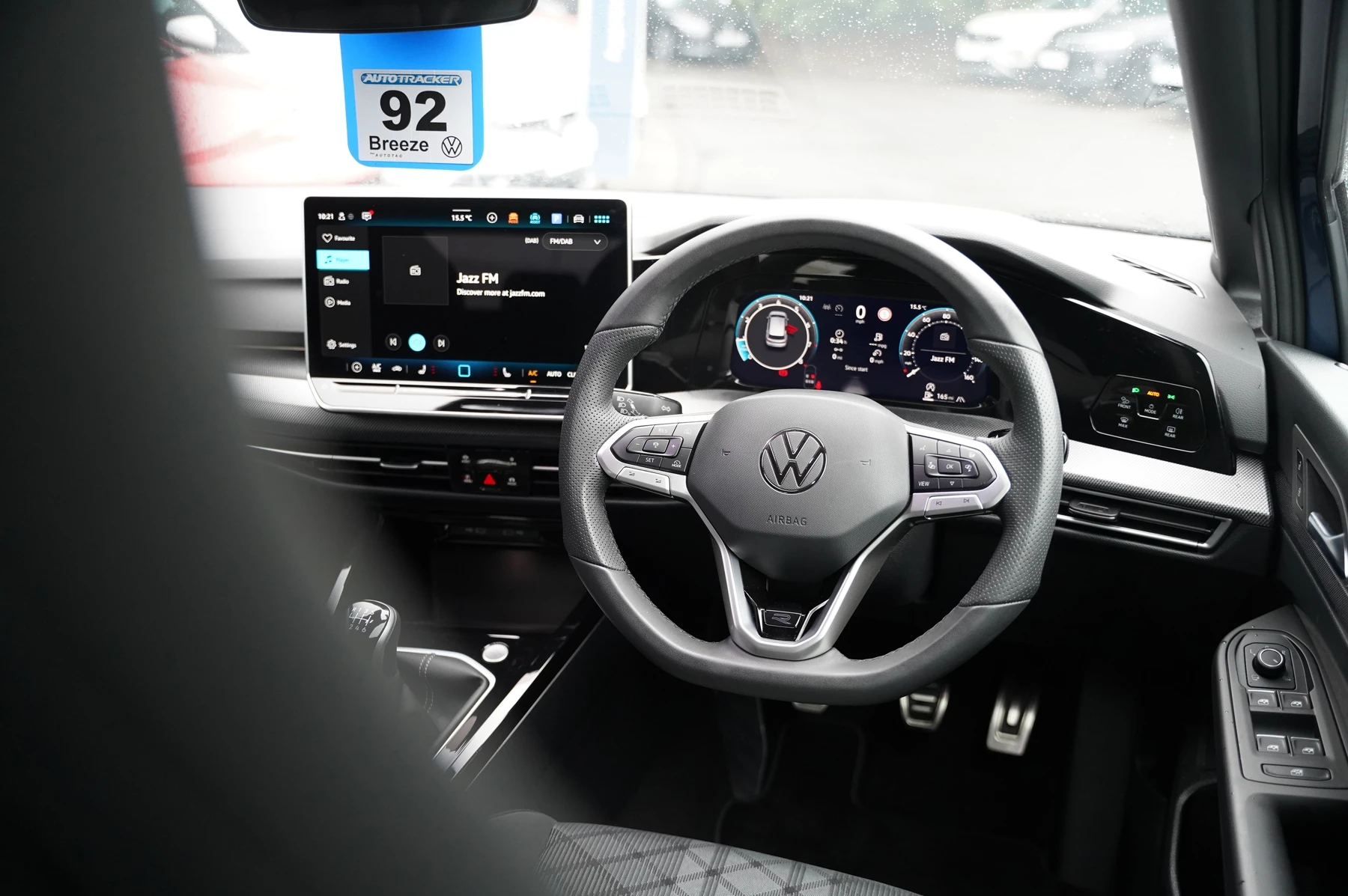 Volkswagen-Golf-image-28