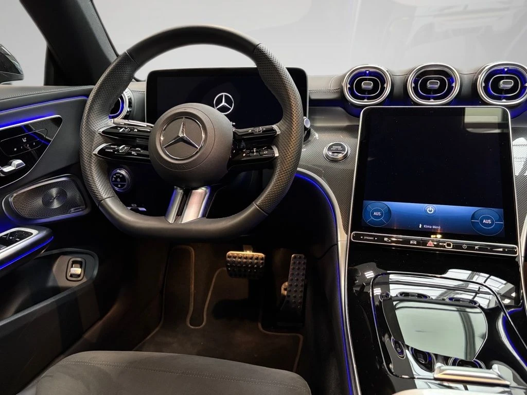 Mercedes-Benz-CLE 200-image-10