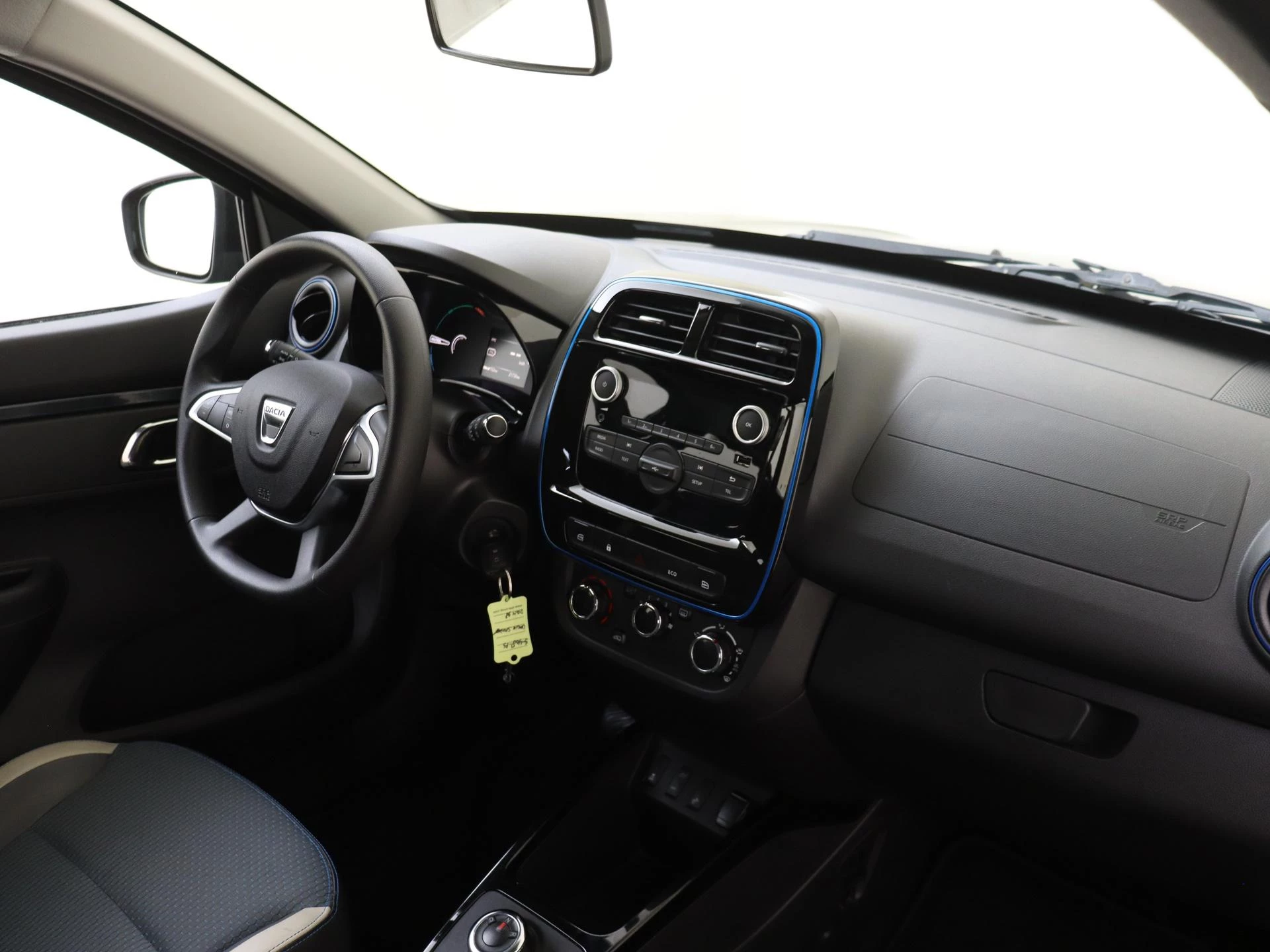 Dacia-Spring-image-11