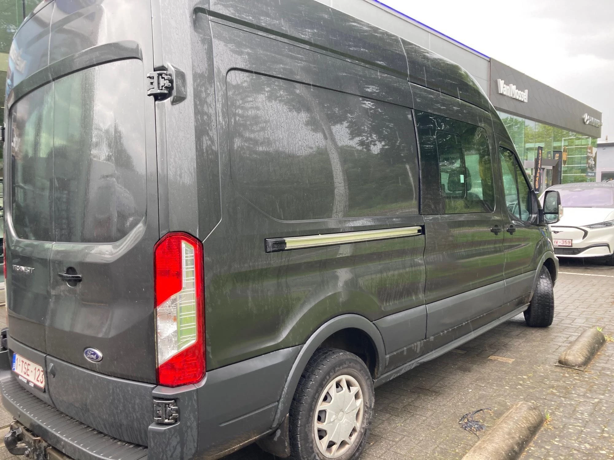 Ford-Transit-image-4