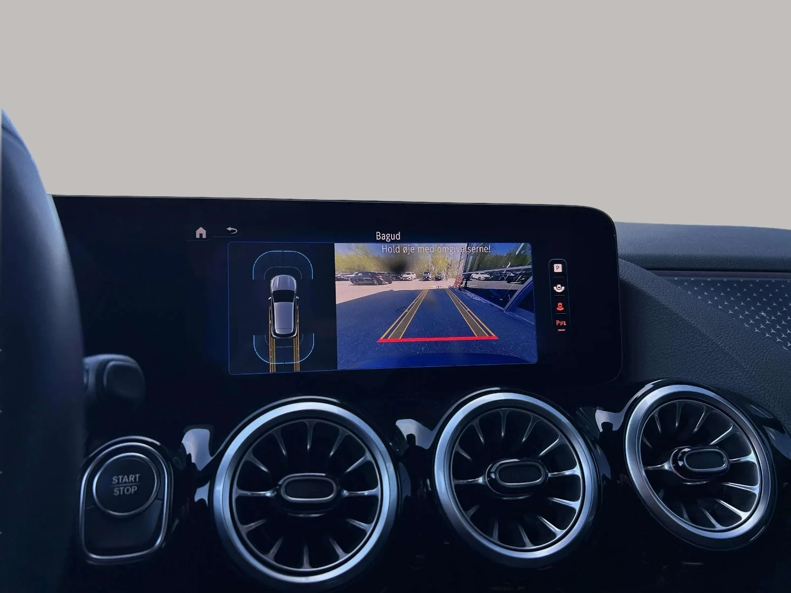 Mercedes-Benz-EQA-image-14