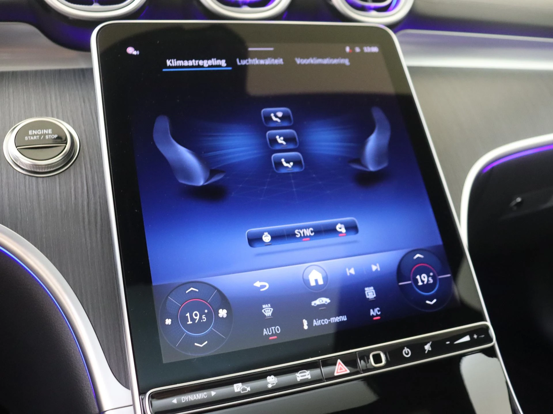 Mercedes-Benz-C-Klasse-image-18