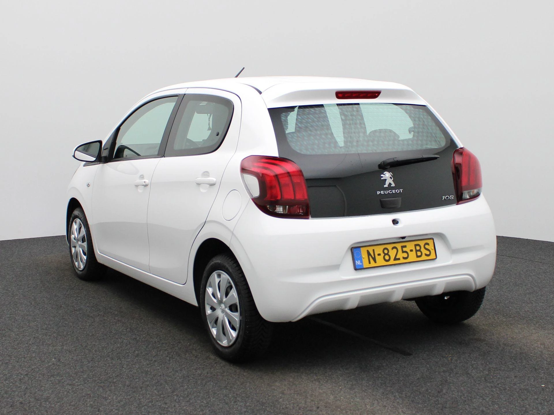 Peugeot-108-image-1