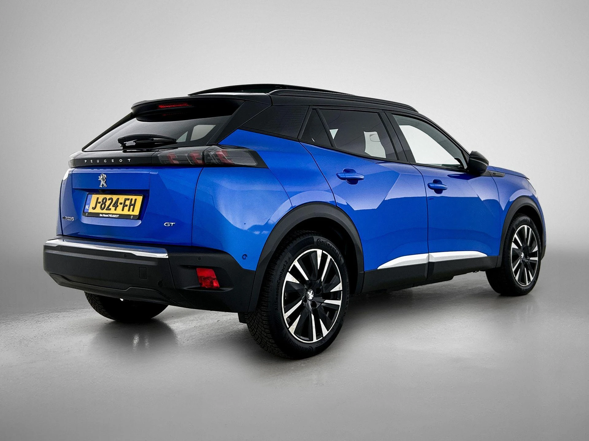 Peugeot-e-2008-image-3