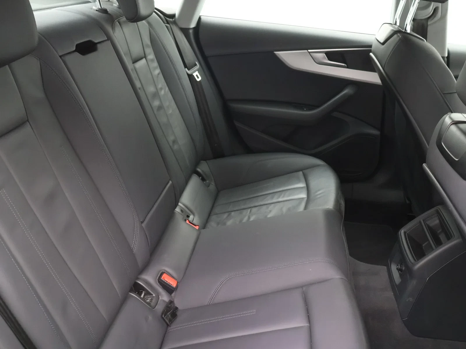 Audi A5 Sportback Audi A5 Sportback 40TFSI Advanced *AUTOMAAT*LEDER*NAVI*CRUISE*ZETELVERWARMING*...*