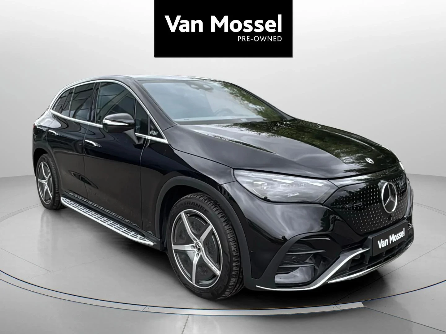 Mercedes-Benz-EQE-image-6