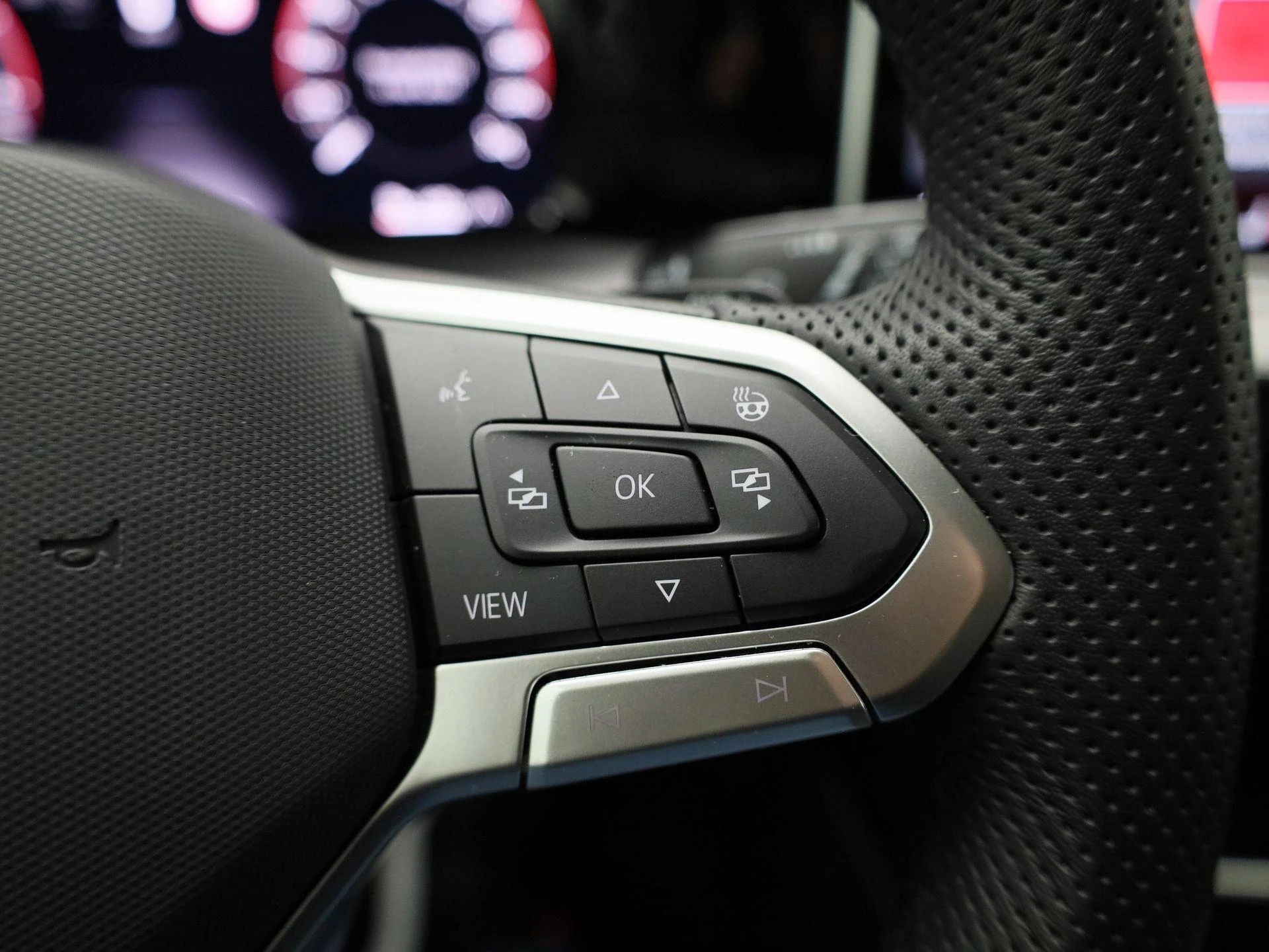 Volkswagen-Golf-image-20