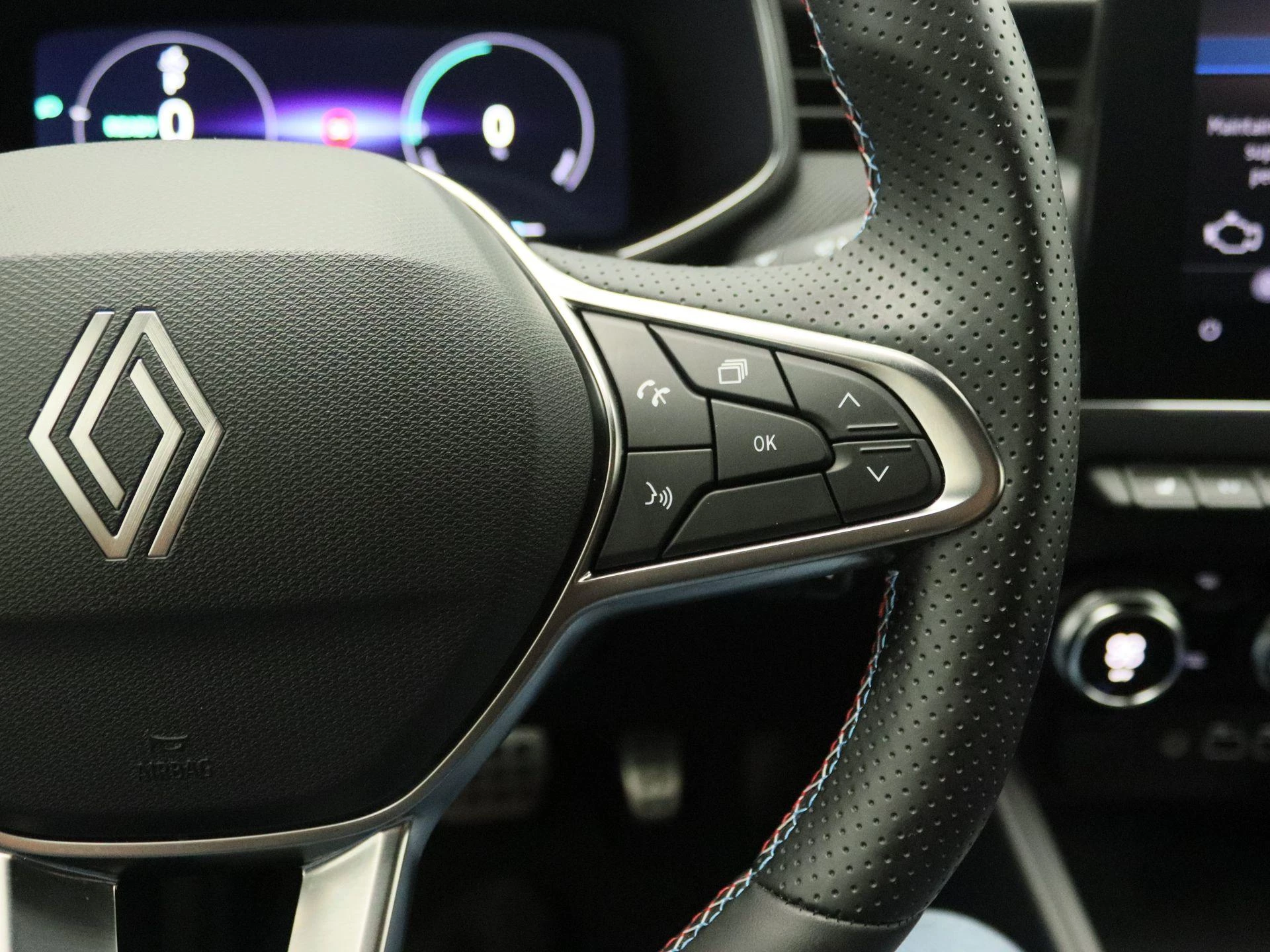 Renault-Clio-image-15