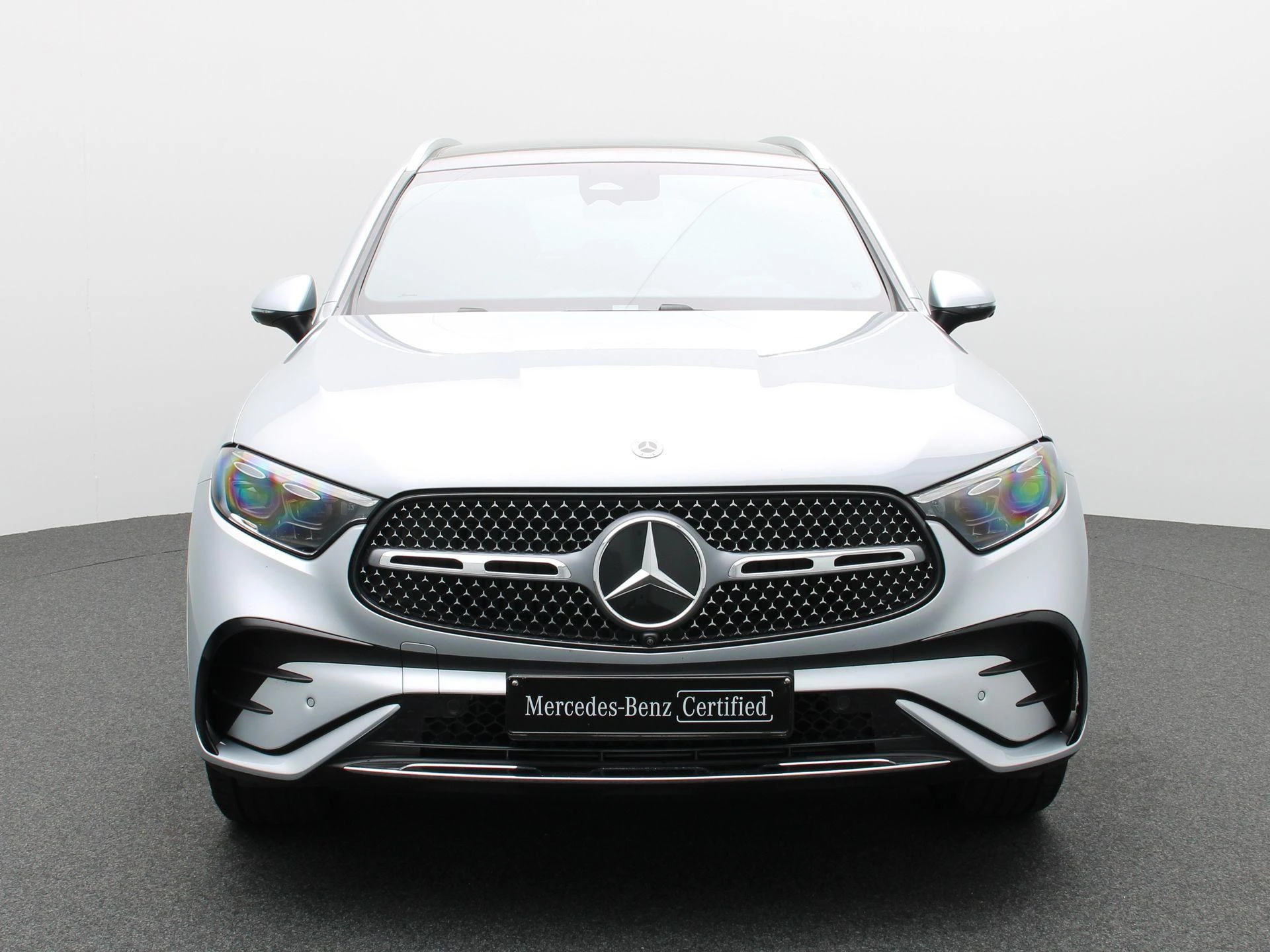 Mercedes-Benz-GLC-image-2