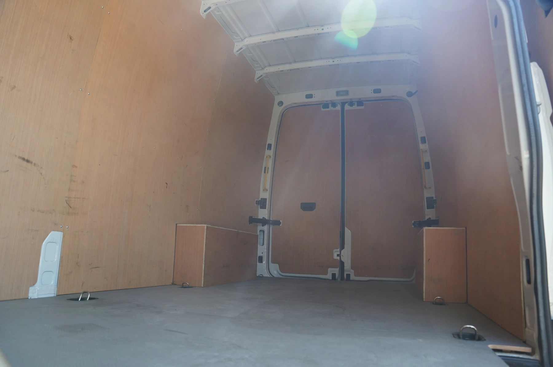 Volkswagen-Crafter-image-9