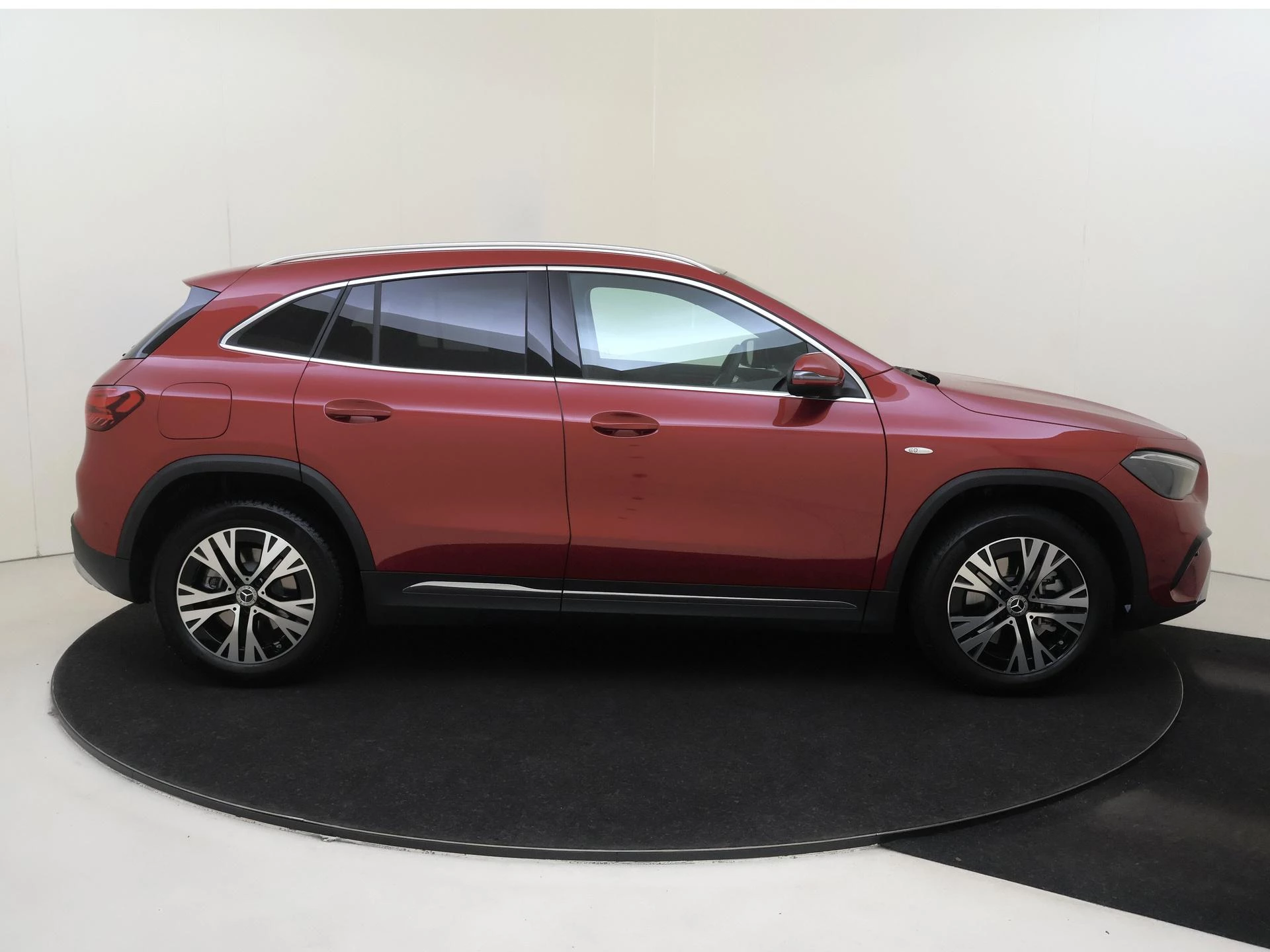 Mercedes-Benz GLA 250 e Business Solution Luxury