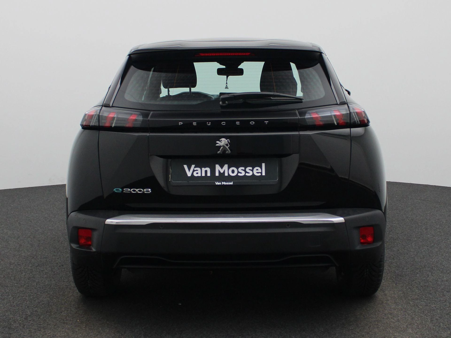 Peugeot-e-2008-image-5
