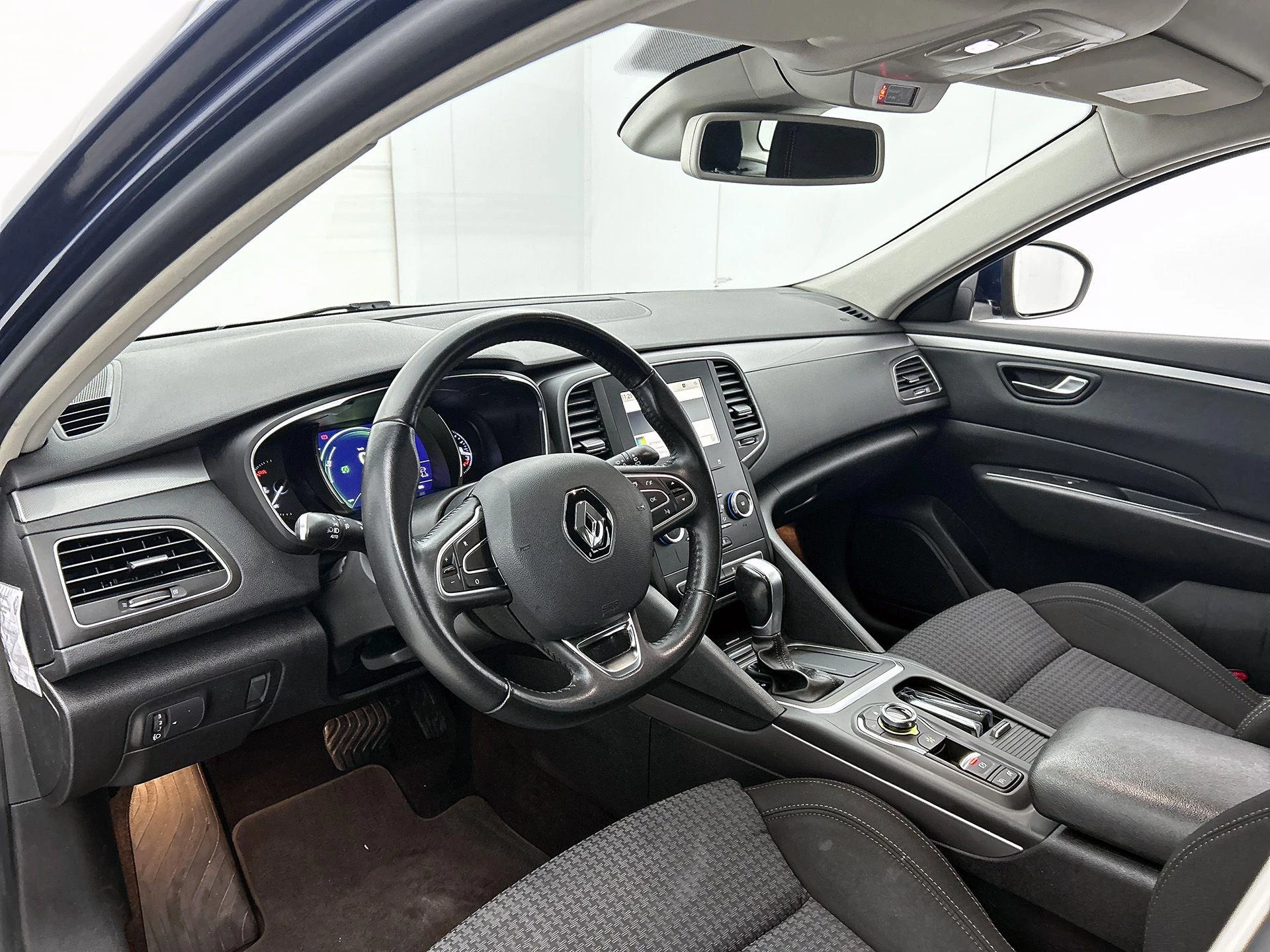 Renault-Talisman-image-17