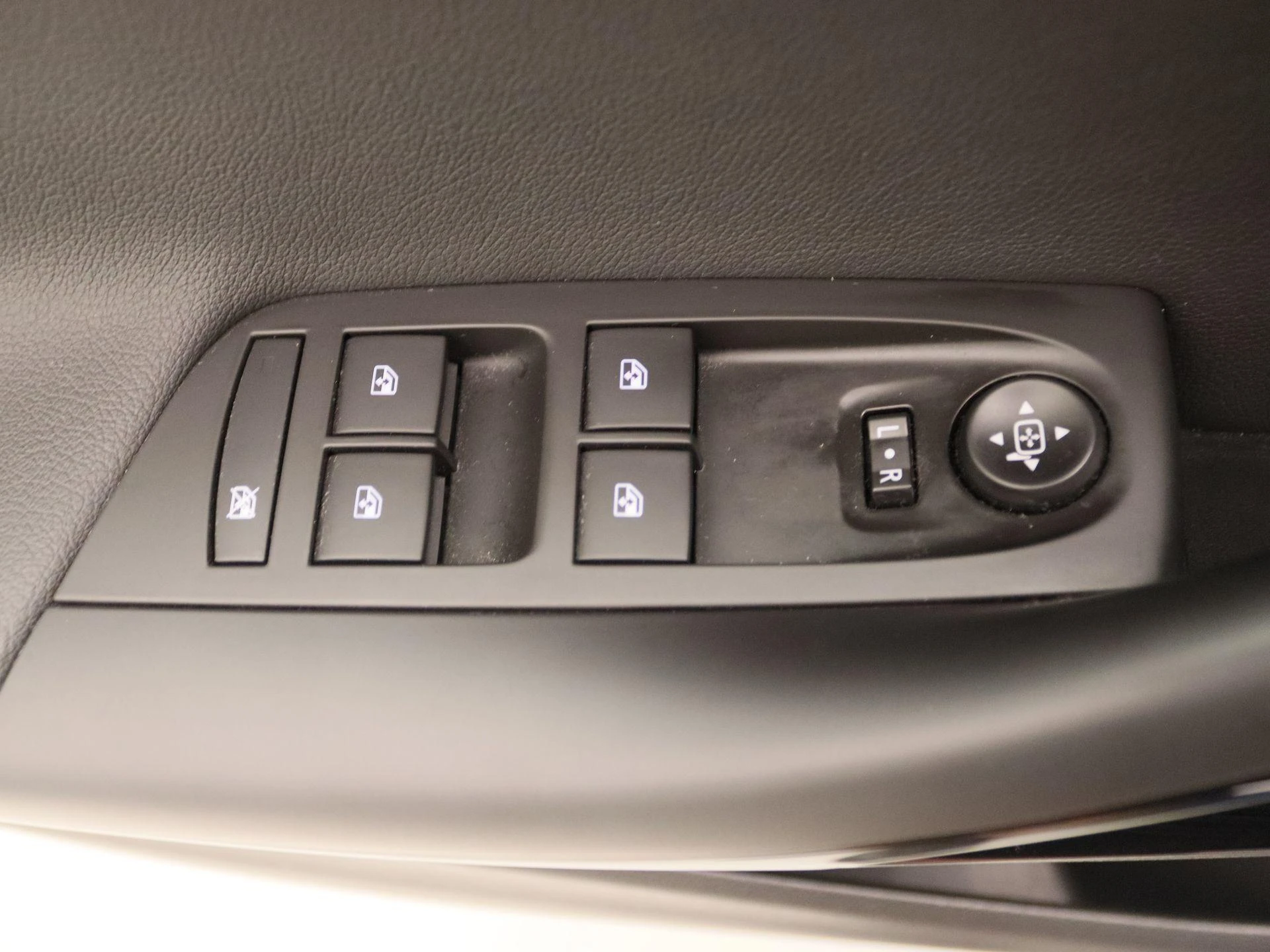 Opel-Astra-image-20