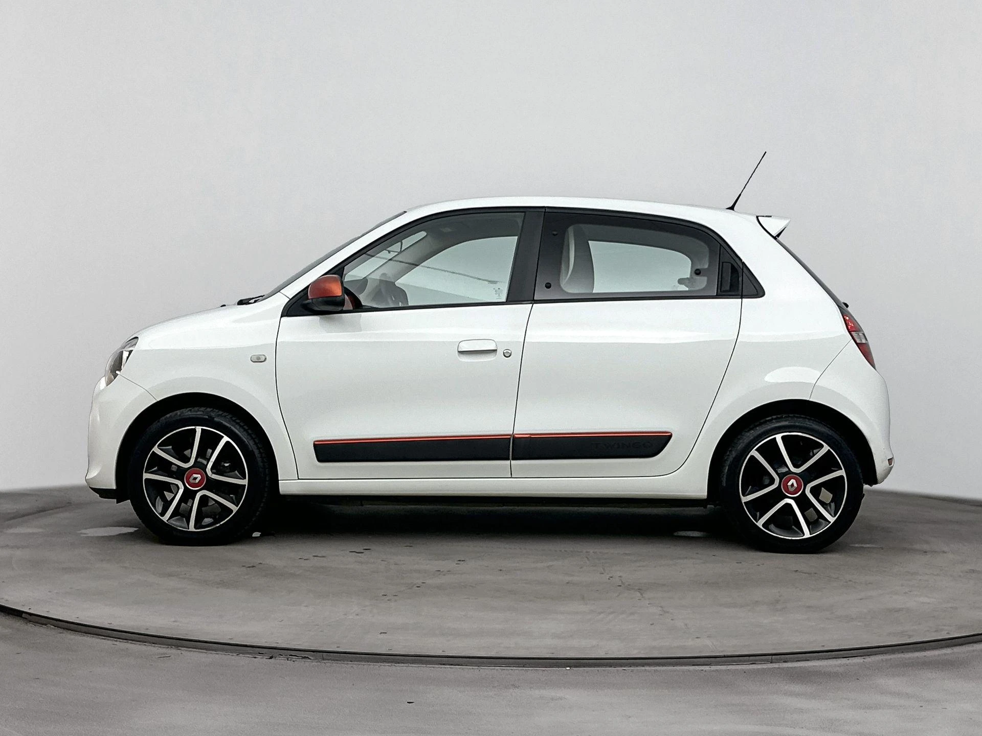 Renault-Twingo-image-1