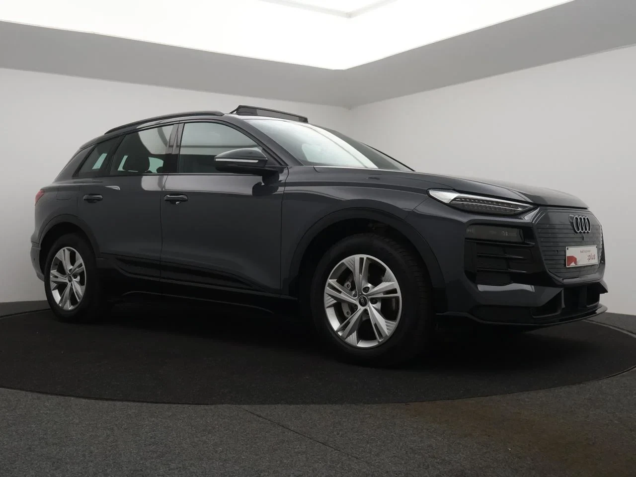 Audi Q6 e-tron Q6 e-Tron 100 kWh 50 Performance Advanced *AUTOMAAT*PANODAK*TREKHAAK*LEDER*CAMERA*NAVI*APP-CONNECT*...*