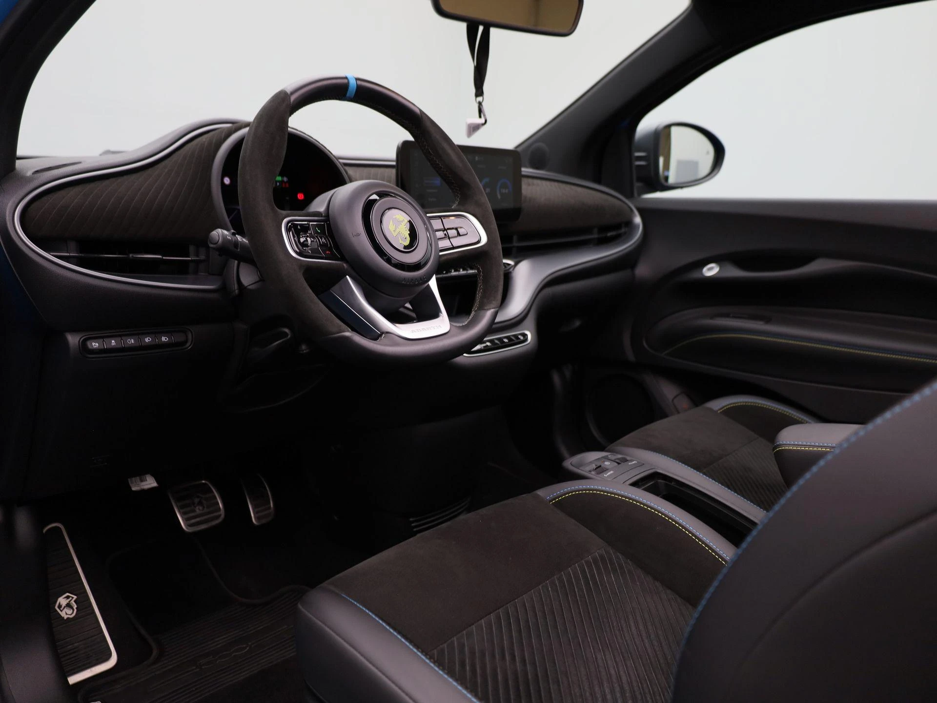 Fiat-500C-image-39