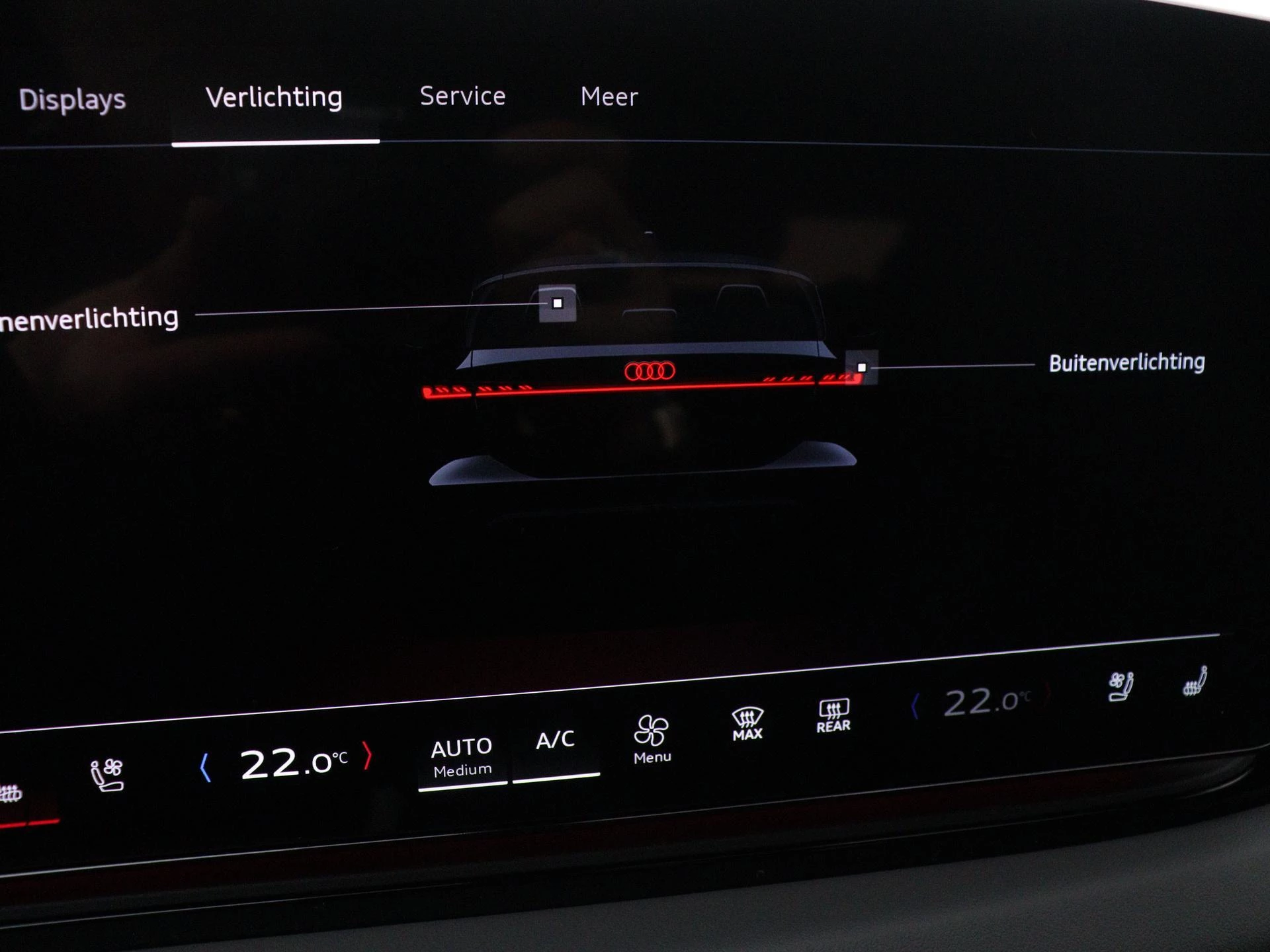 Audi-A6 Avant e-tron-image-34