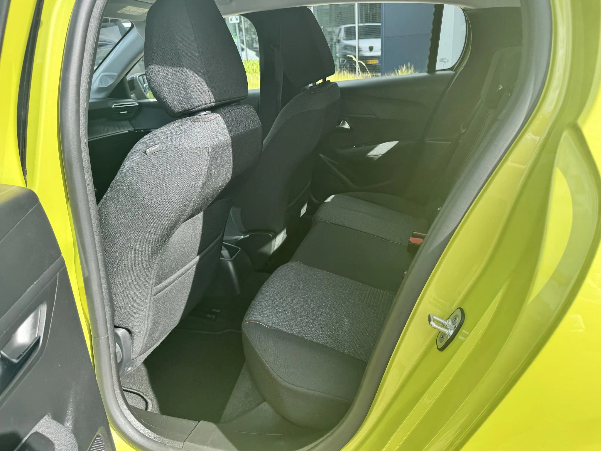 Peugeot-208-image-5