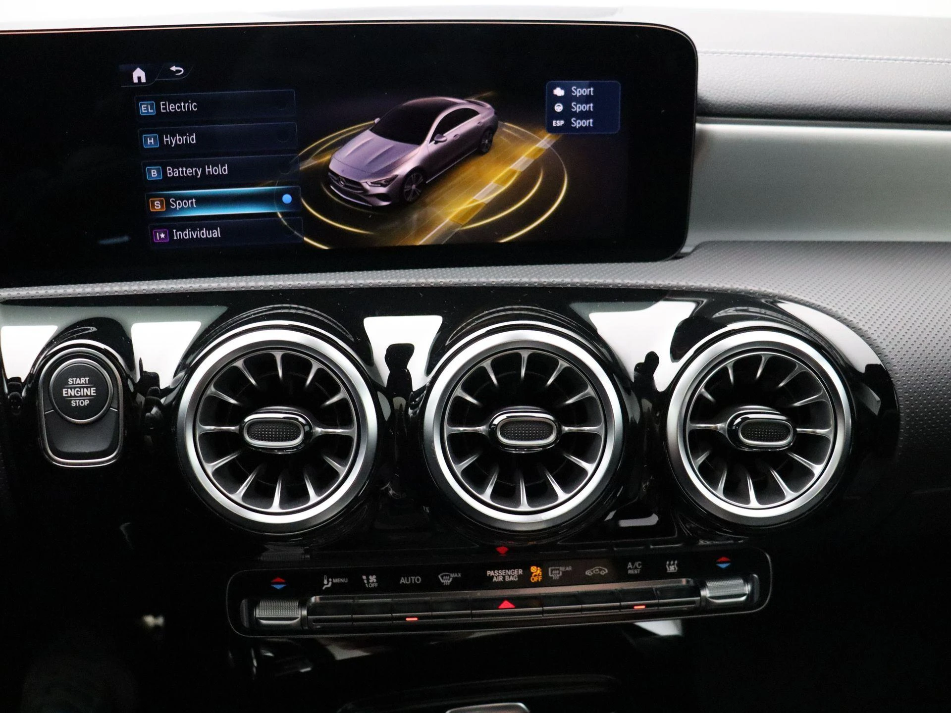 Mercedes-Benz-CLA-image-22