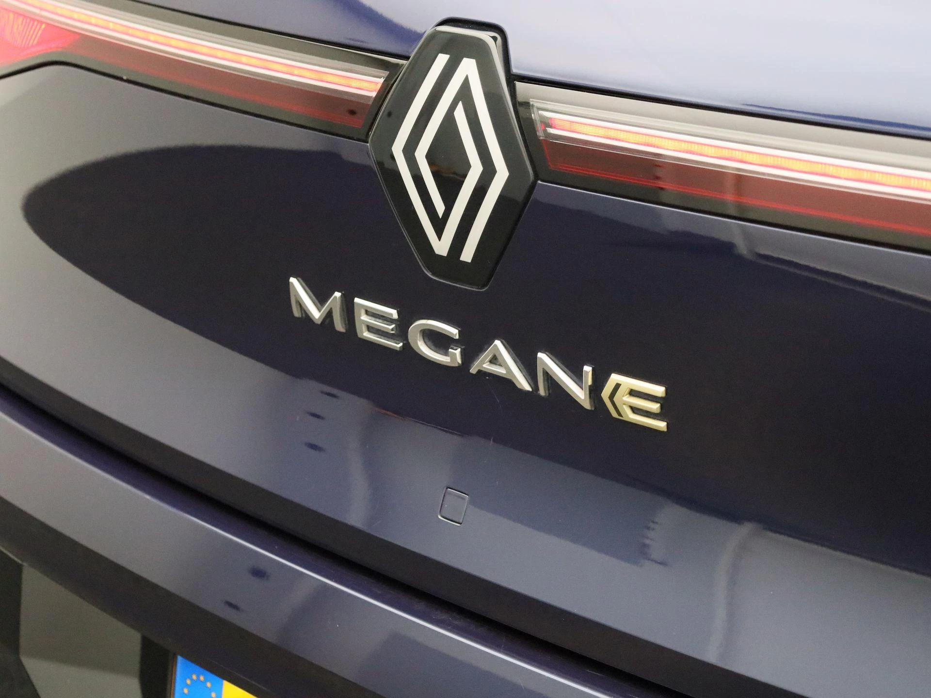 Renault-Megane E-Tech-image-37