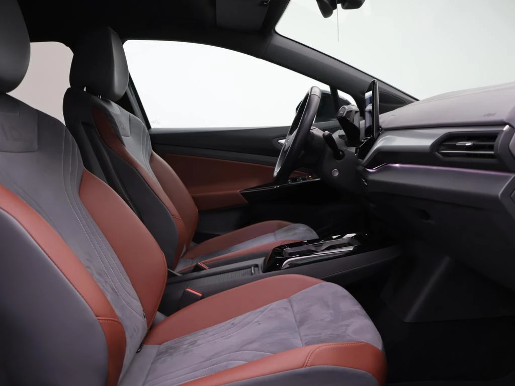 Volkswagen ID.4 1st 204PK *ALCANTARA*LEDER*ACC*LANE-ASSIST*NAVI*CAMERA*ZETELVERWARMING*...*