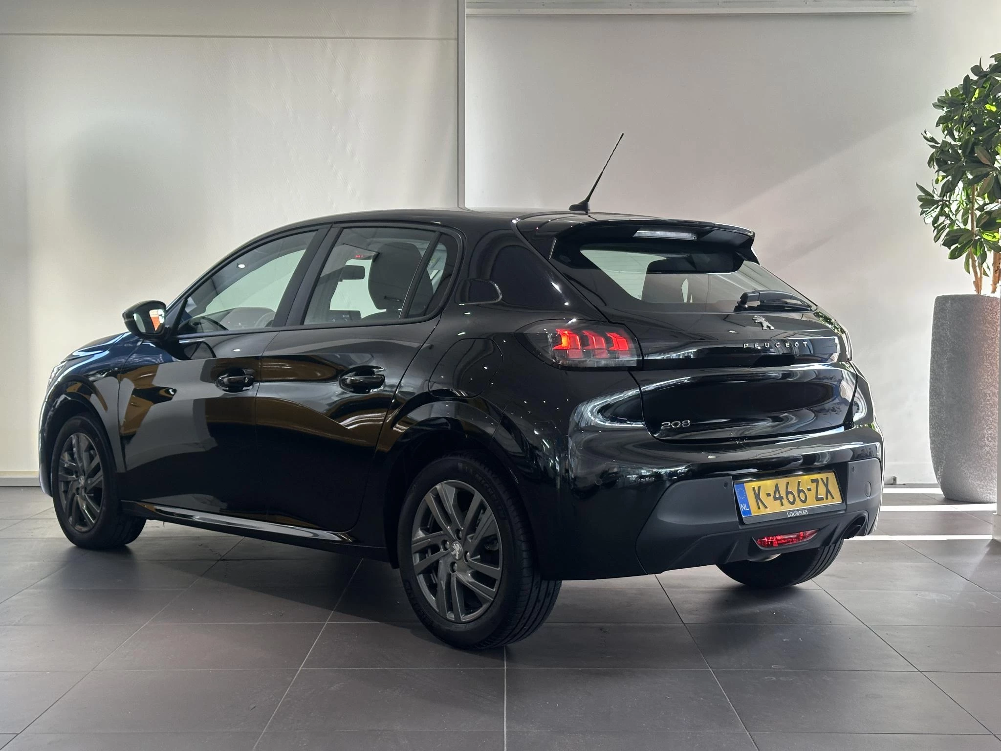 Peugeot-208-image-6
