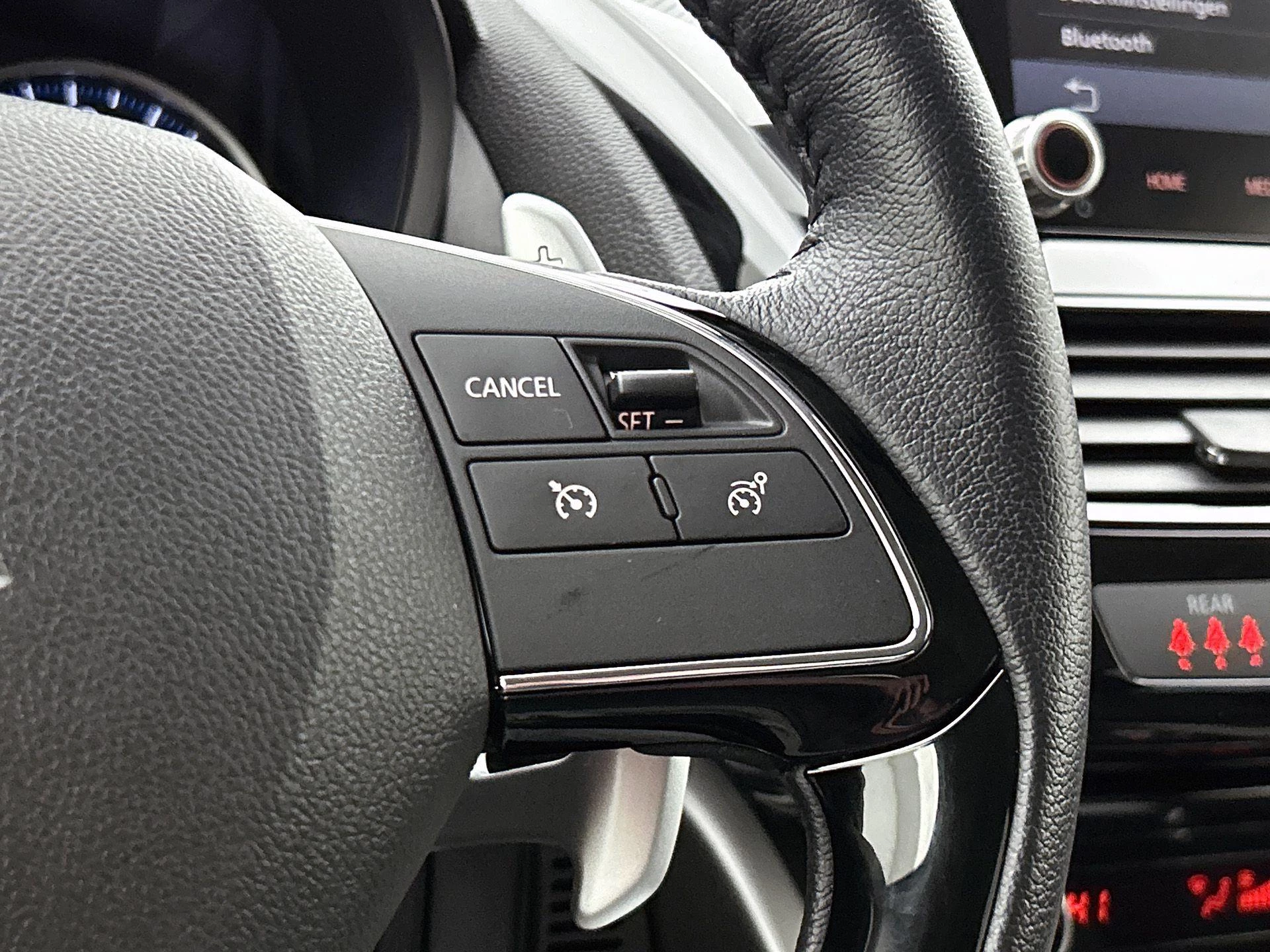 Mitsubishi-Eclipse Cross-image-5