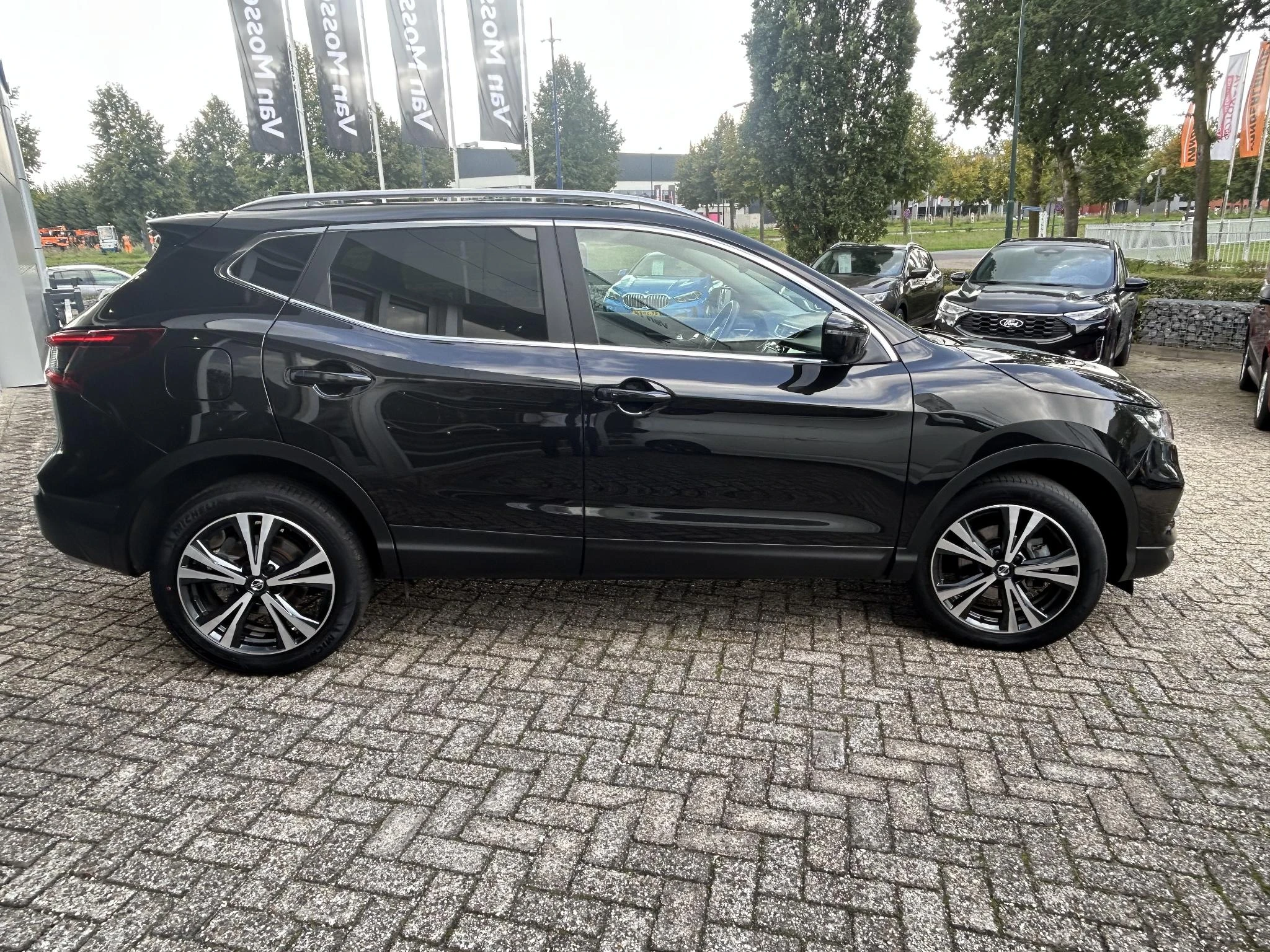 Nissan-QASHQAI-image-5