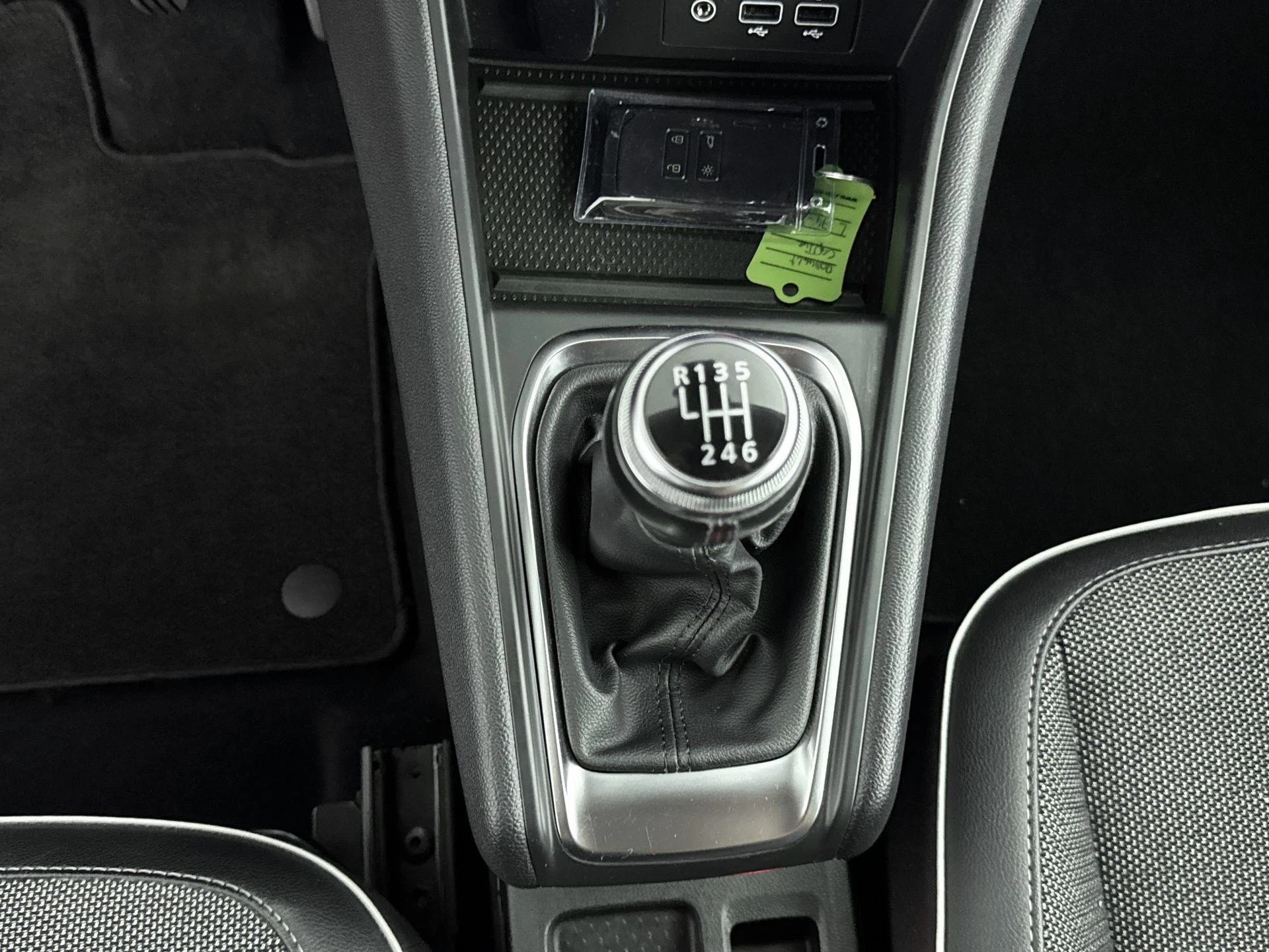 Renault-Captur-image-22