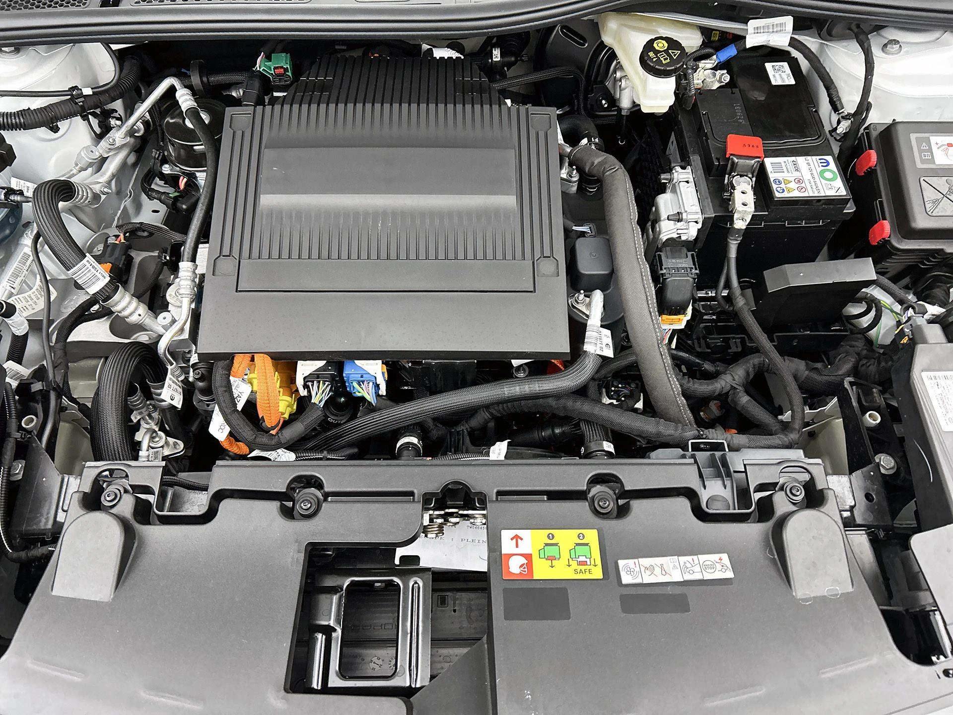 Opel-Mokka-e-image-36