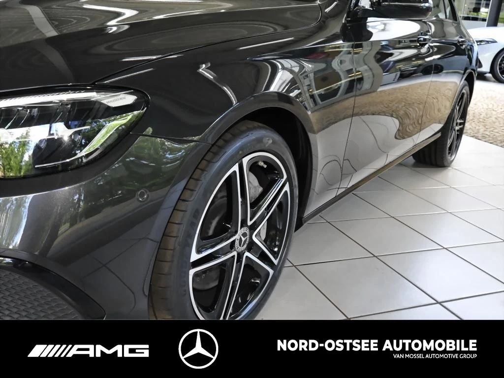 Mercedes-Benz E-Klasse 300 e AVANTGARDE KAMERA DISTRO PANO NIGHT LED AVANTGARDE