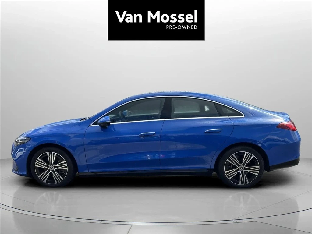 Mercedes-Benz-CLA-image-7