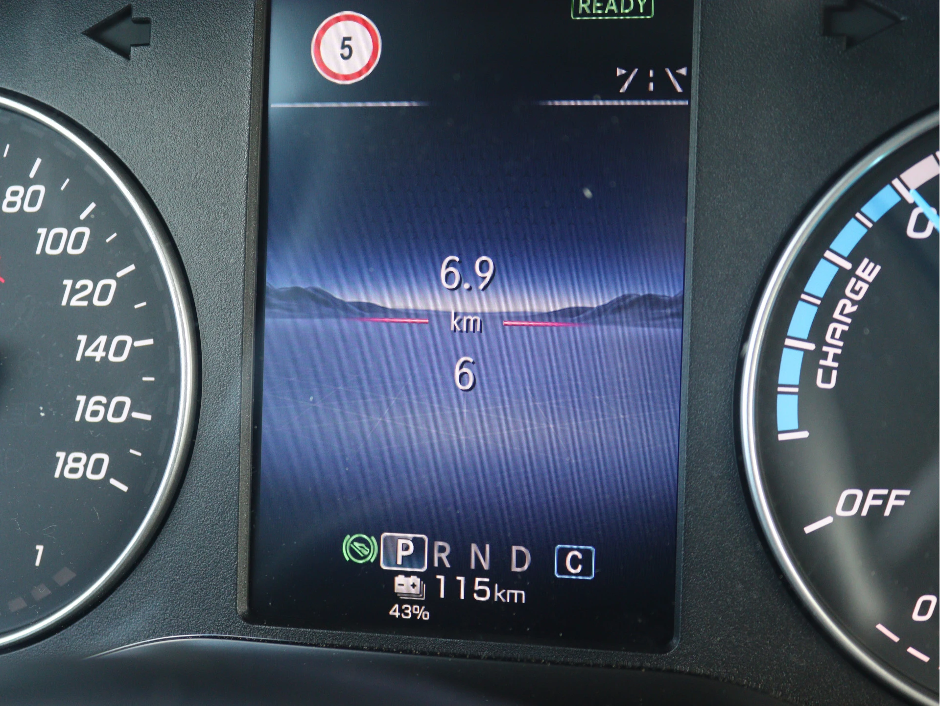 Mercedes-Benz-eCitan-image-5