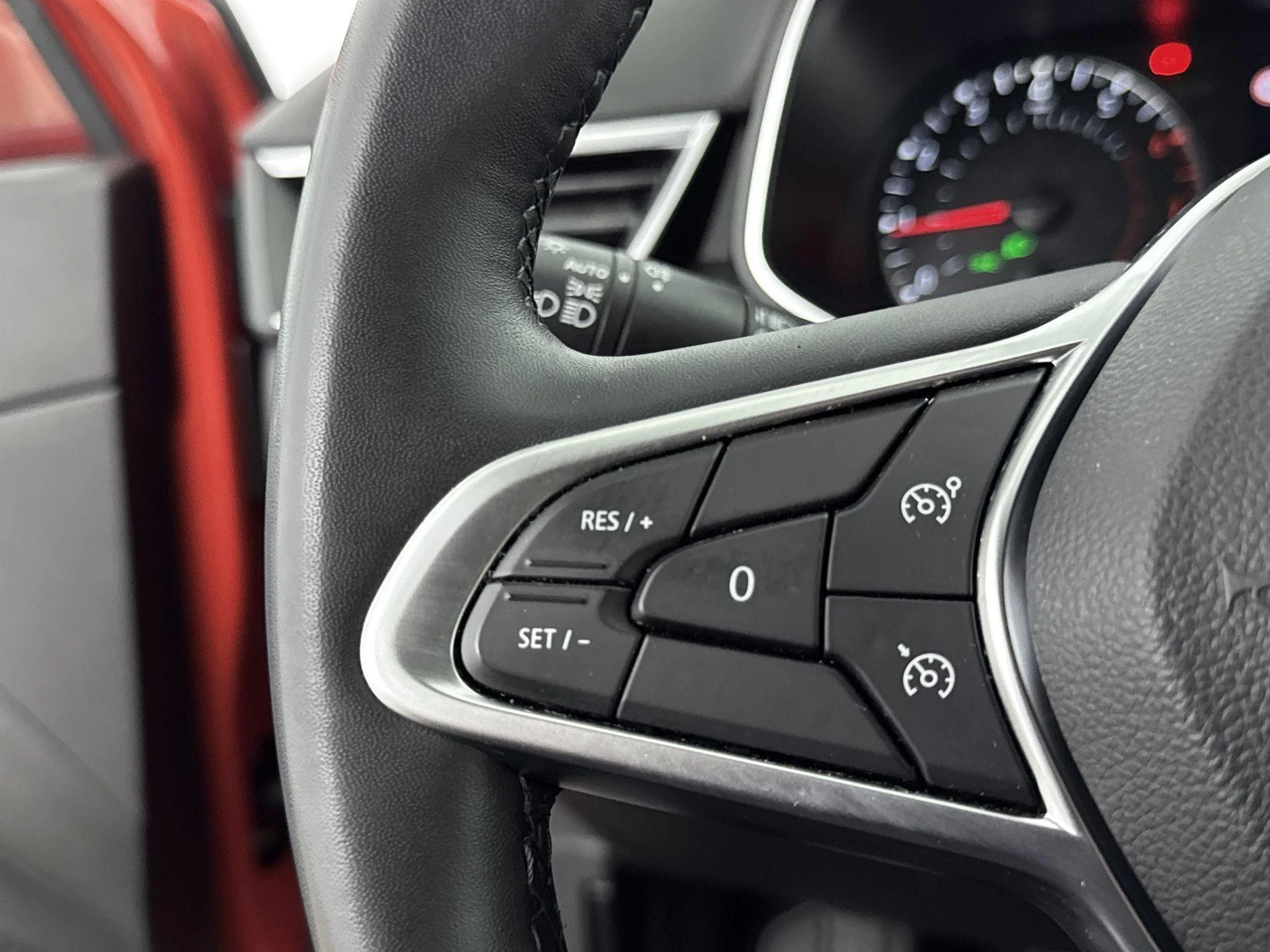 Renault-Clio-image-5